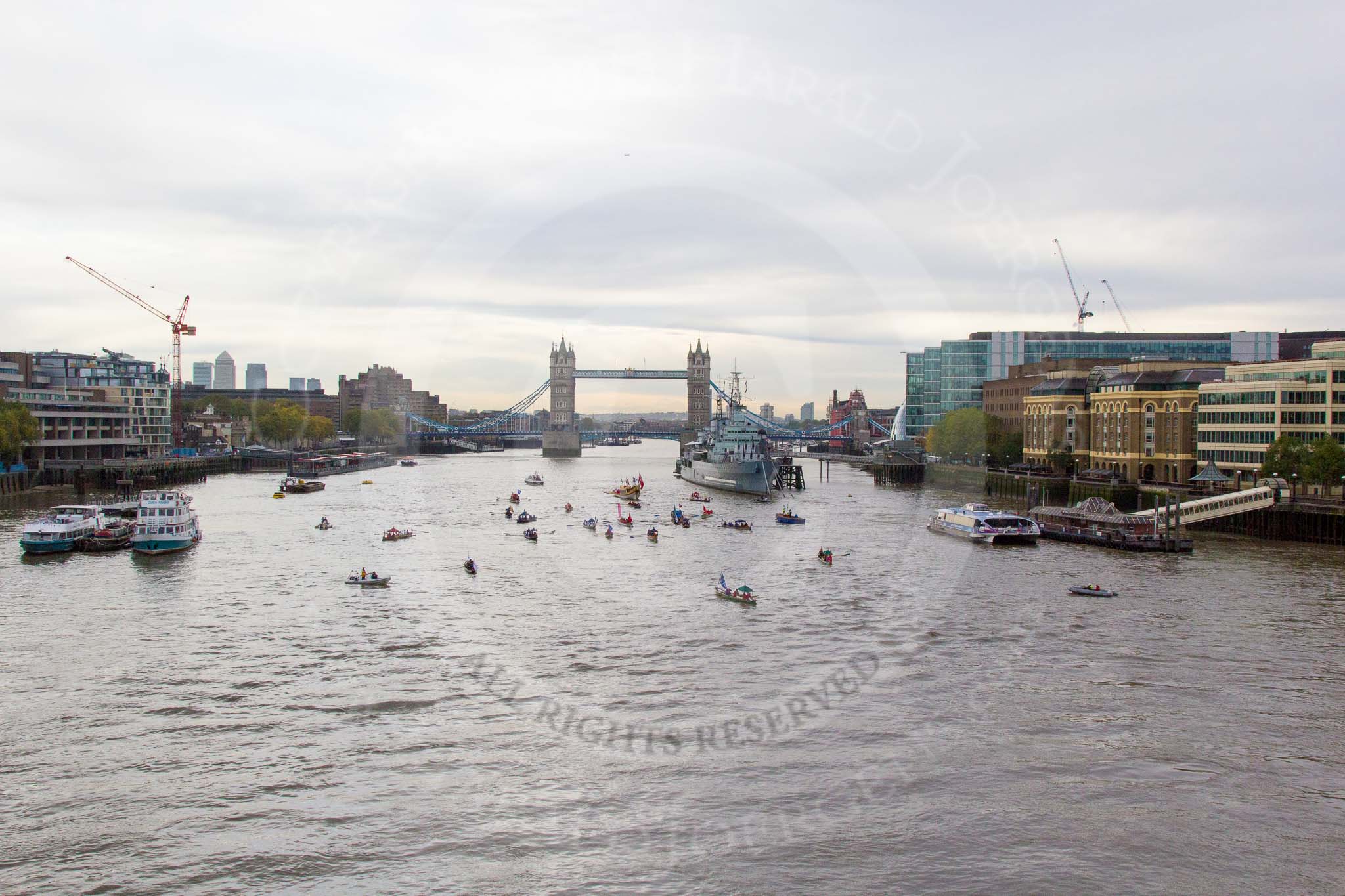 Lord Mayor's Show 2013: The Lord Mayor's flotilla approaching Tower Bridge. Photo: Mike Garland..




on 09 November 2013 at 09:20, image #43