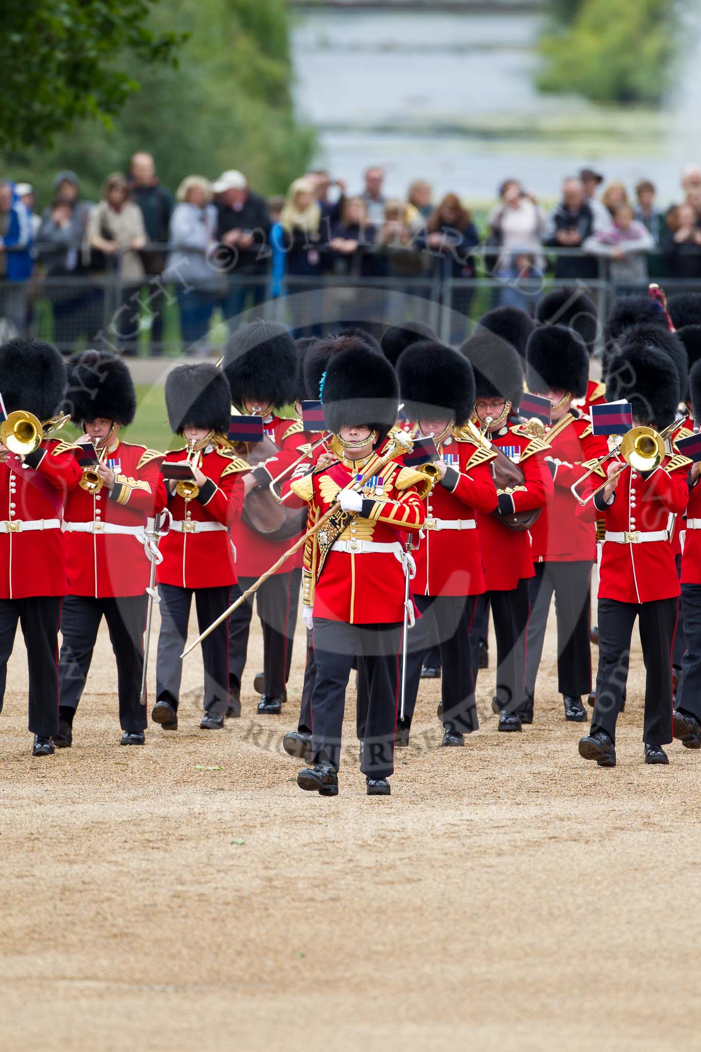 The Major General's Review 2011: Drum Major Alan Harvey, Irish Guards,
leading the Band of the Scots Guards onto Horse Guards Parade. In the background spectators watching from St. James's Park..
Horse Guards Parade, Westminster,
London SW1,
Greater London,
United Kingdom,
on 28 May 2011 at 10:31, image #55