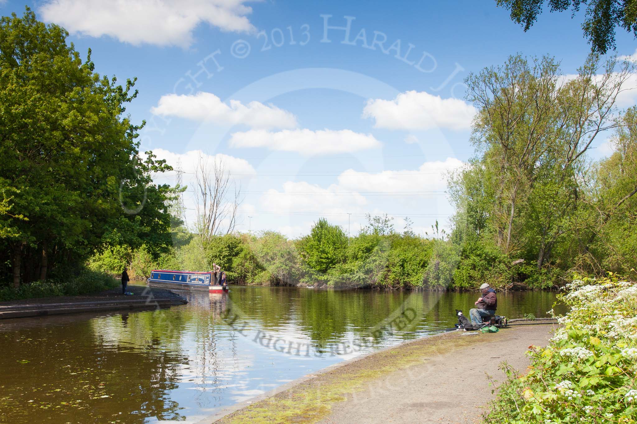 Photo 1305251121335D25419HaraldJoergens BCN Marathon Challenge 2013: The Titford Canal - Titford Pool, a reservoir and the current end of navigation. There used to be two branches, the Causeway Green Branch and Portway Branch..
Birmingham Canal Navigation,
United Kingdom,
on 25 May 2013 at 11:21, image #155