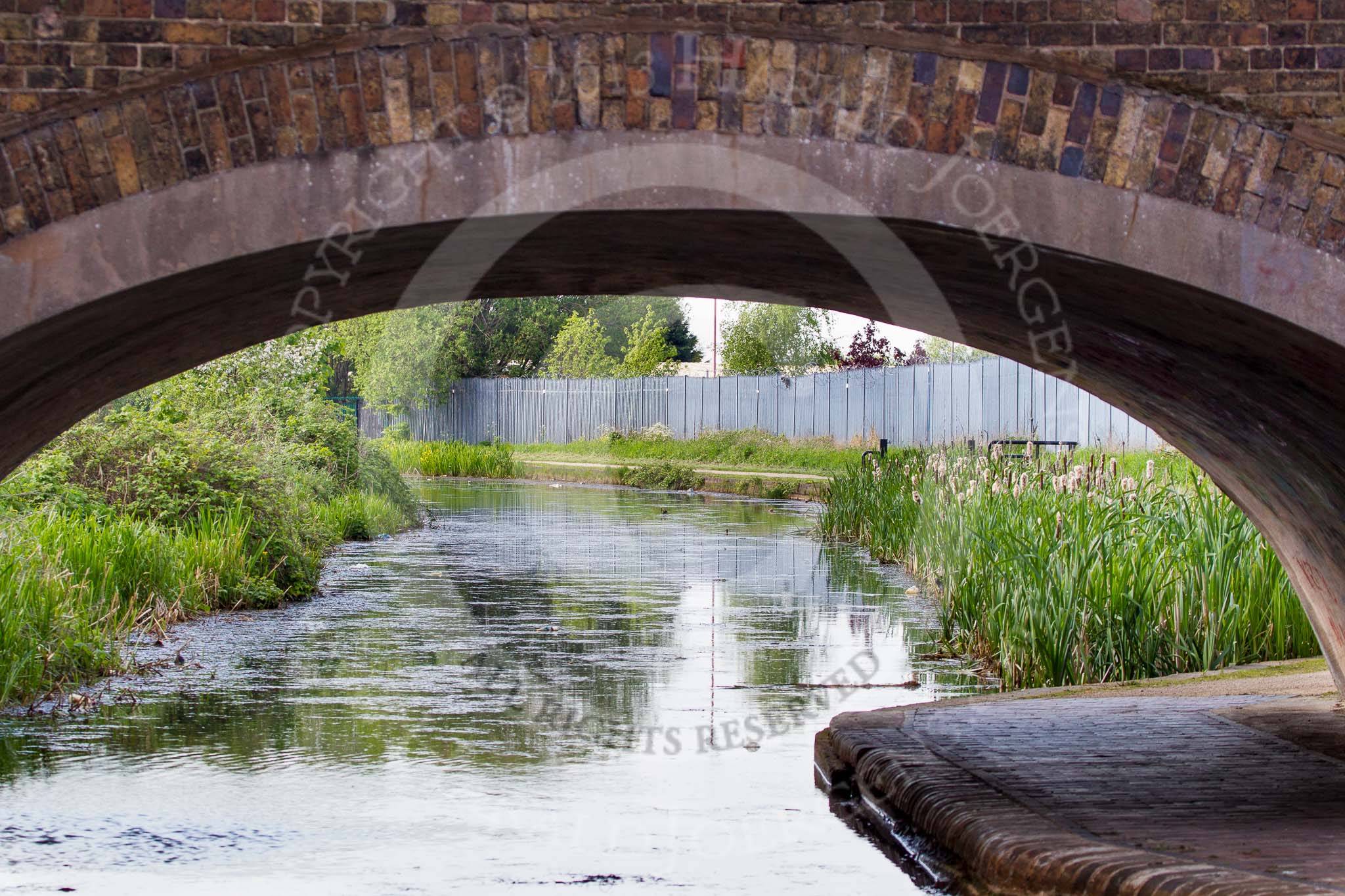 BCN Marathon Challenge 2013: Pothouse Bridge, carrying Loxdale Street over the Bradley Branch, near the terminus at Bradley Workshop..
Birmingham Canal Navigation,


United Kingdom,
on 25 May 2013 at 16:33, image #244