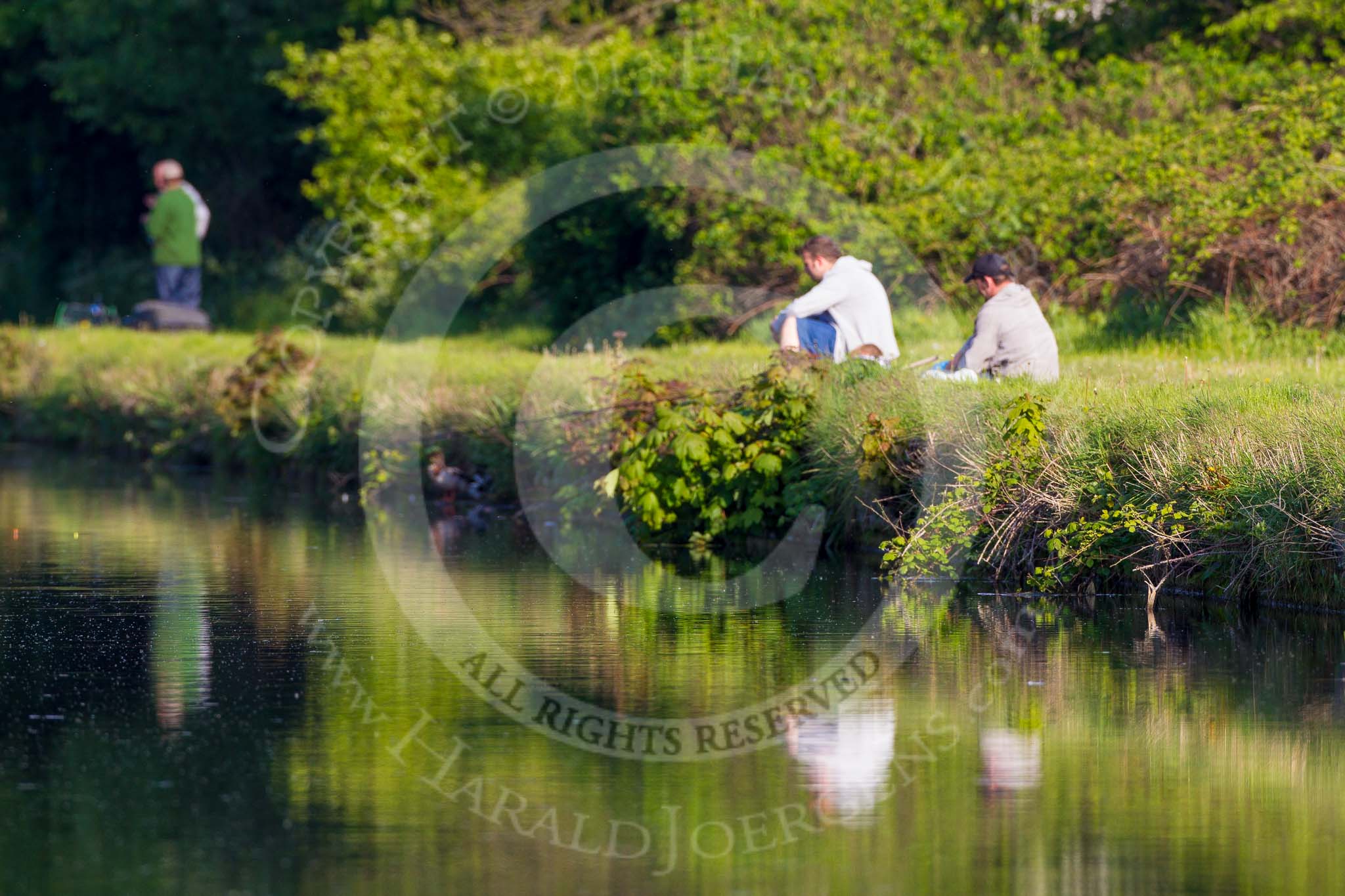 BCN Marathon Challenge 2013: Fishermen enjoying the evening sun on the BCN New Main Line at Tipton..
Birmingham Canal Navigation,


United Kingdom,
on 25 May 2013 at 18:23, image #275