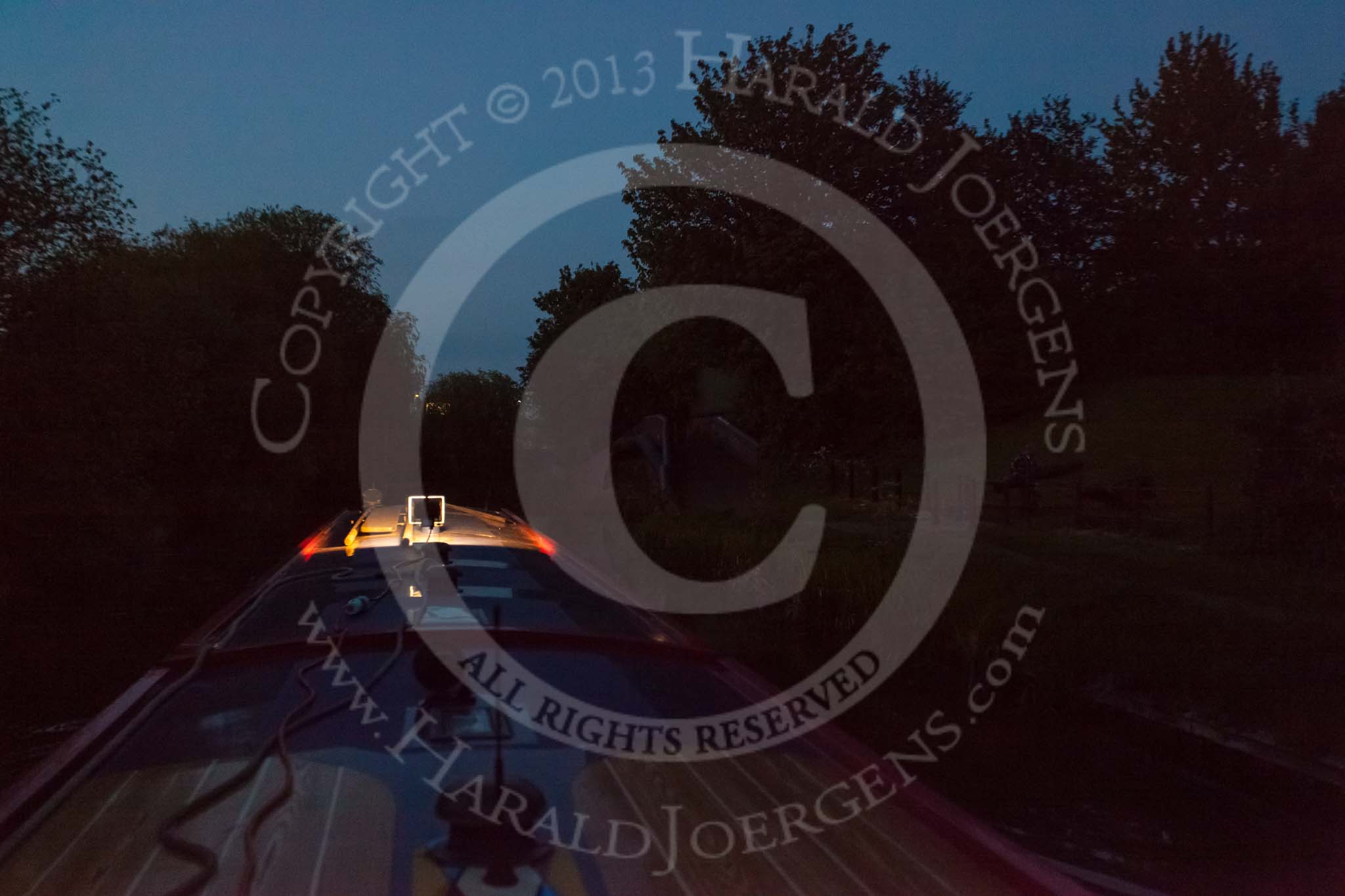 Photo 1305252138315D25999HaraldJoergens BCN Marathon Challenge 2013: Factory bridge on the Walsall Canal between Rough Way Bridge and Bughole Bridge, the canal basin once served Victoria Iron Works.
Birmingham Canal Navigation,
United Kingdom,
on 25 May 2013 at 21:38, image #316