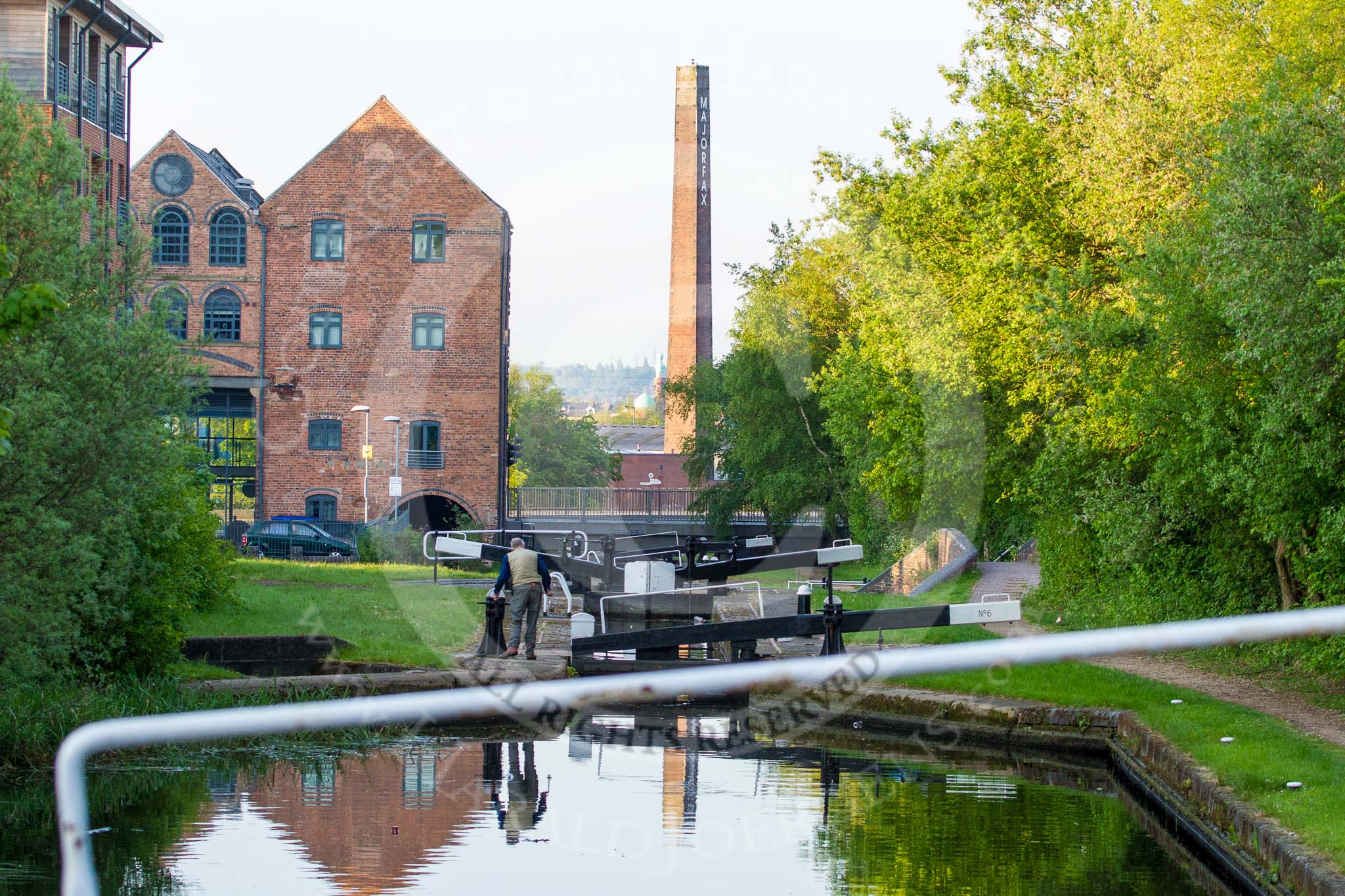 BCN Marathon Challenge 2013: Walsall No. 7 lock seen from the No. 6 Lock, with Albion Flour Mill next to the bottom lock, and Walsall Junction, near the chimney, behind..
Birmingham Canal Navigation,


United Kingdom,
on 26 May 2013 at 05:46, image #345