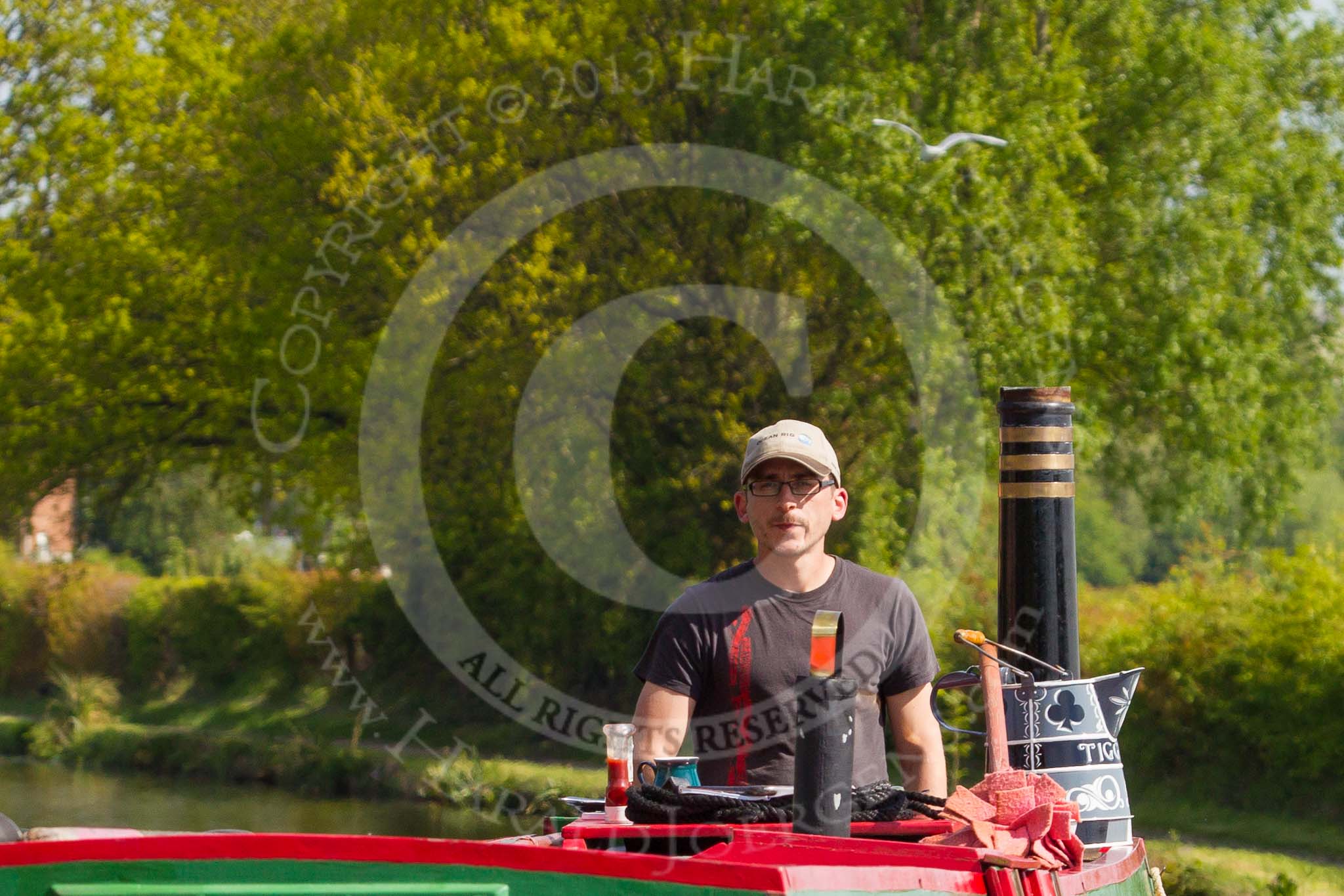 BCN Marathon Challenge 2013: Meeting another BCN Marathon Challenge participant on the Anglesey Branch of the Wyrley & Essington Canal..
Birmingham Canal Navigation,


United Kingdom,
on 26 May 2013 at 10:07, image #377