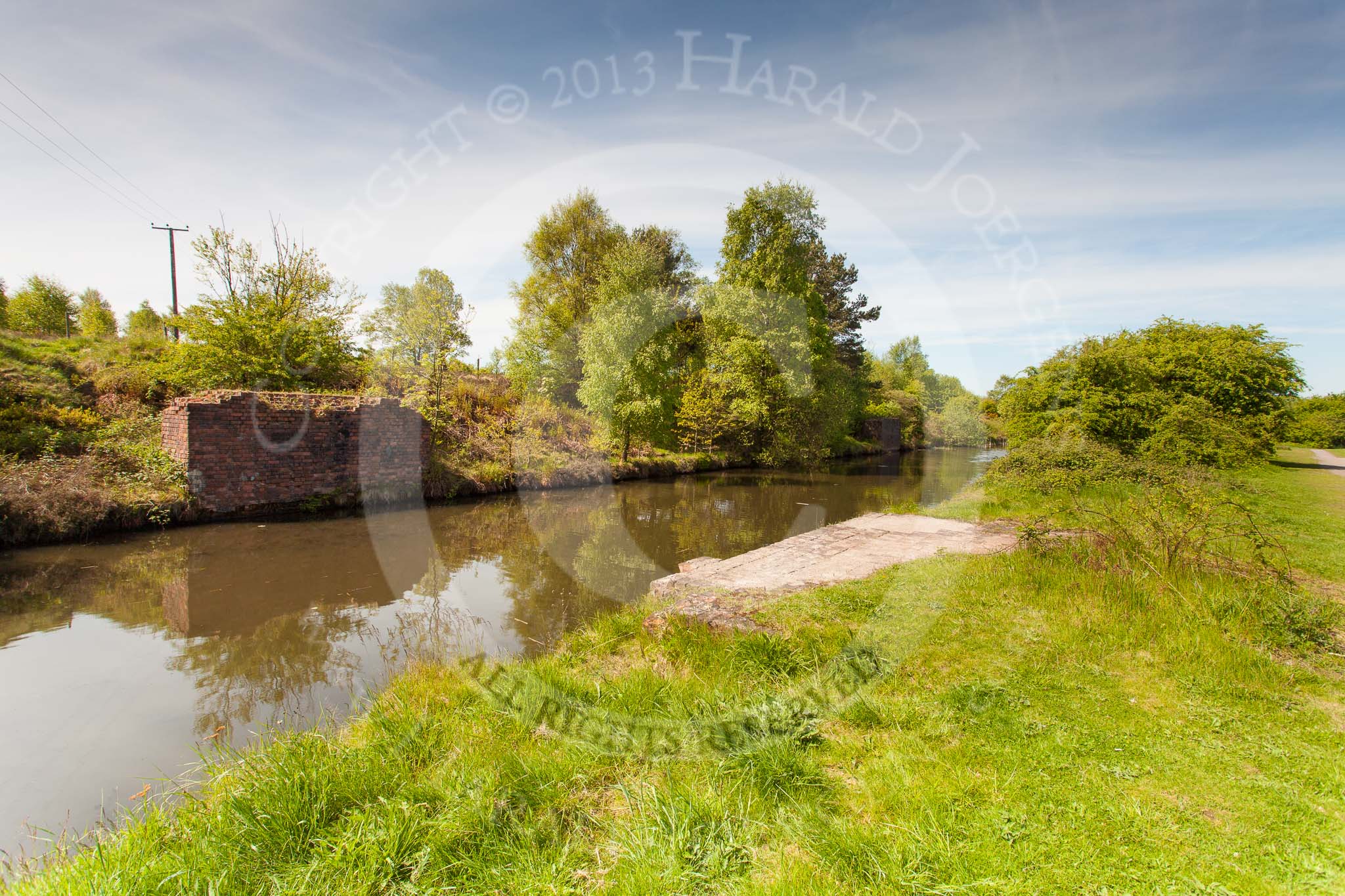 BCN Marathon Challenge 2013: Site of a former bridge over the Anglesey Branch of the Wyrley & Essington Canal, close to Chasewater Reservoir..
Birmingham Canal Navigation,


United Kingdom,
on 26 May 2013 at 10:47, image #392