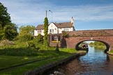 BCN Marathon Challenge 2013: The "Fingerpost" pub at Yorks Bridge on the Wyrley & Essington Canal, close to Pelsall Junction..
Birmingham Canal Navigation,


United Kingdom,
on 26 May 2013 at 09:05, image #372