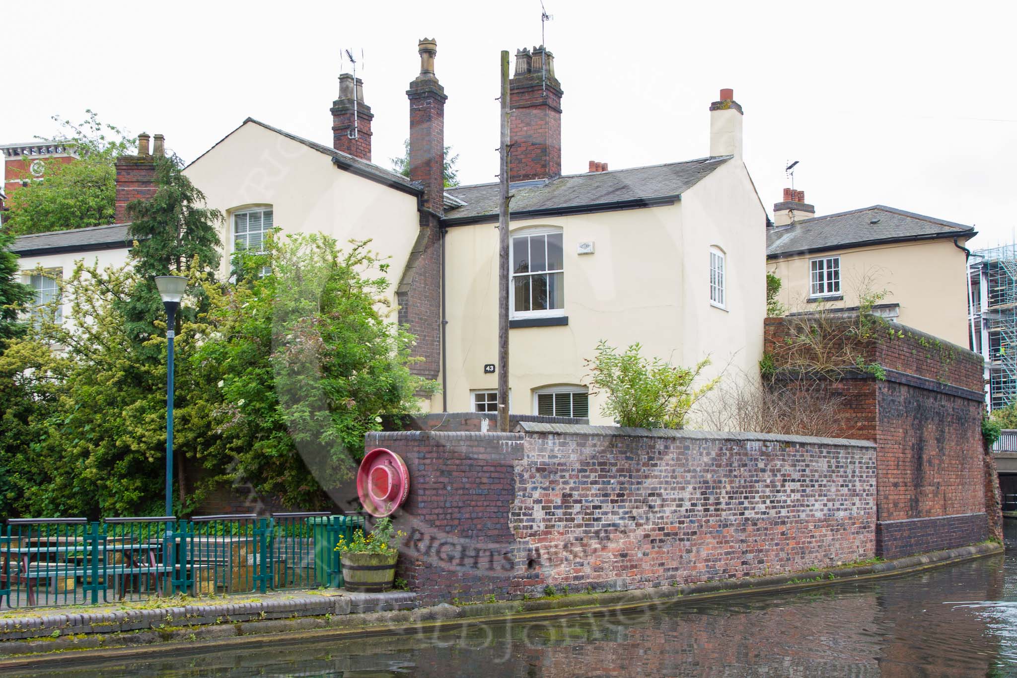 BCN Marathon Challenge 2014: BCN House #43 at the Birmingham & Fazeley Canal, opposite Cambrian Wharf.
Birmingham Canal Navigation,


United Kingdom,
on 23 May 2014 at 13:36, image #12