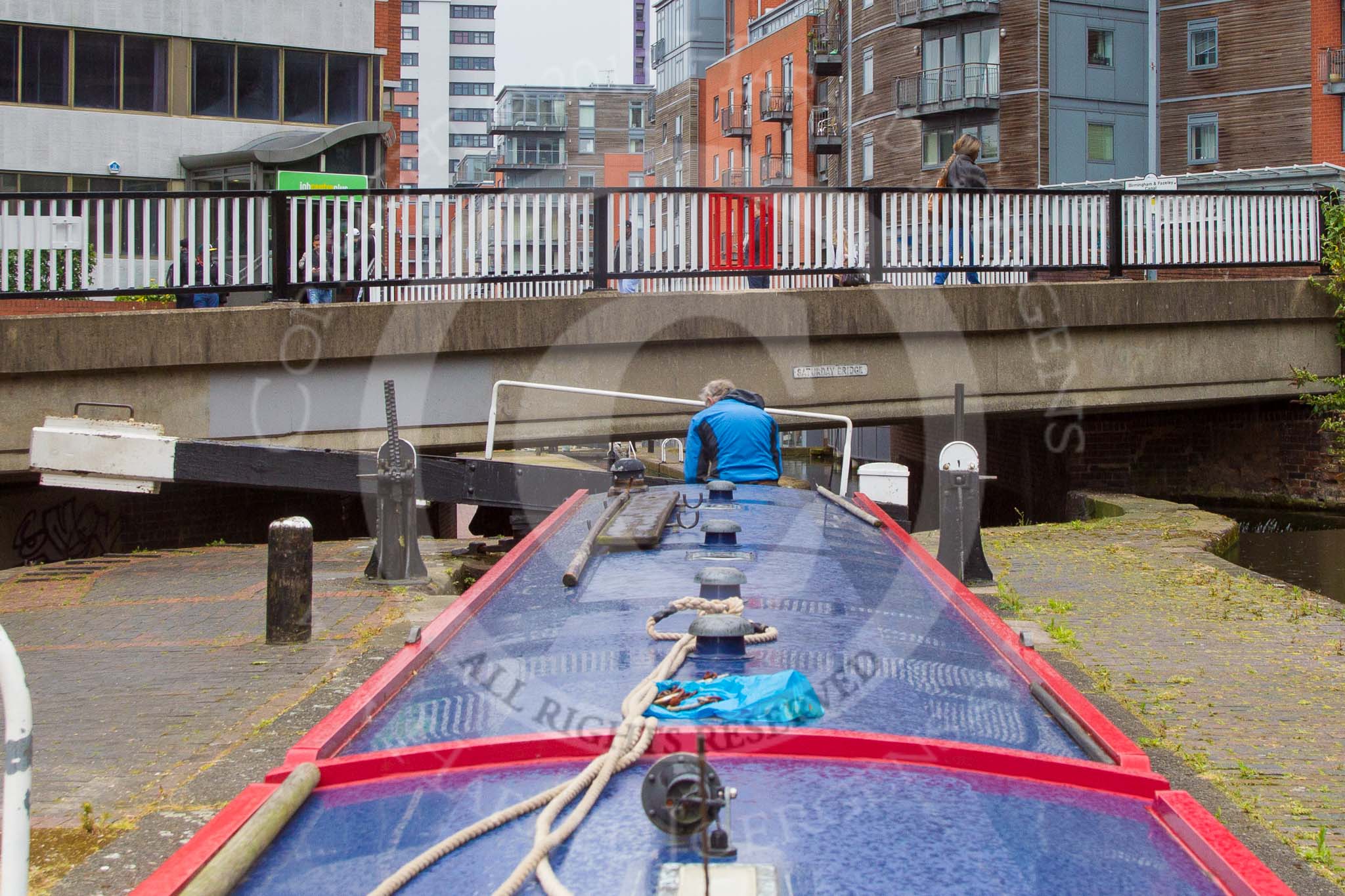 BCN Marathon Challenge 2014: Narrowboat Felonious Mongoose descending in lock #4 of the Farmers Bridge Flight on the Birmingham & Fazeley Canal at Saturday Bridge.
Birmingham Canal Navigation,


United Kingdom,
on 23 May 2014 at 14:03, image #21