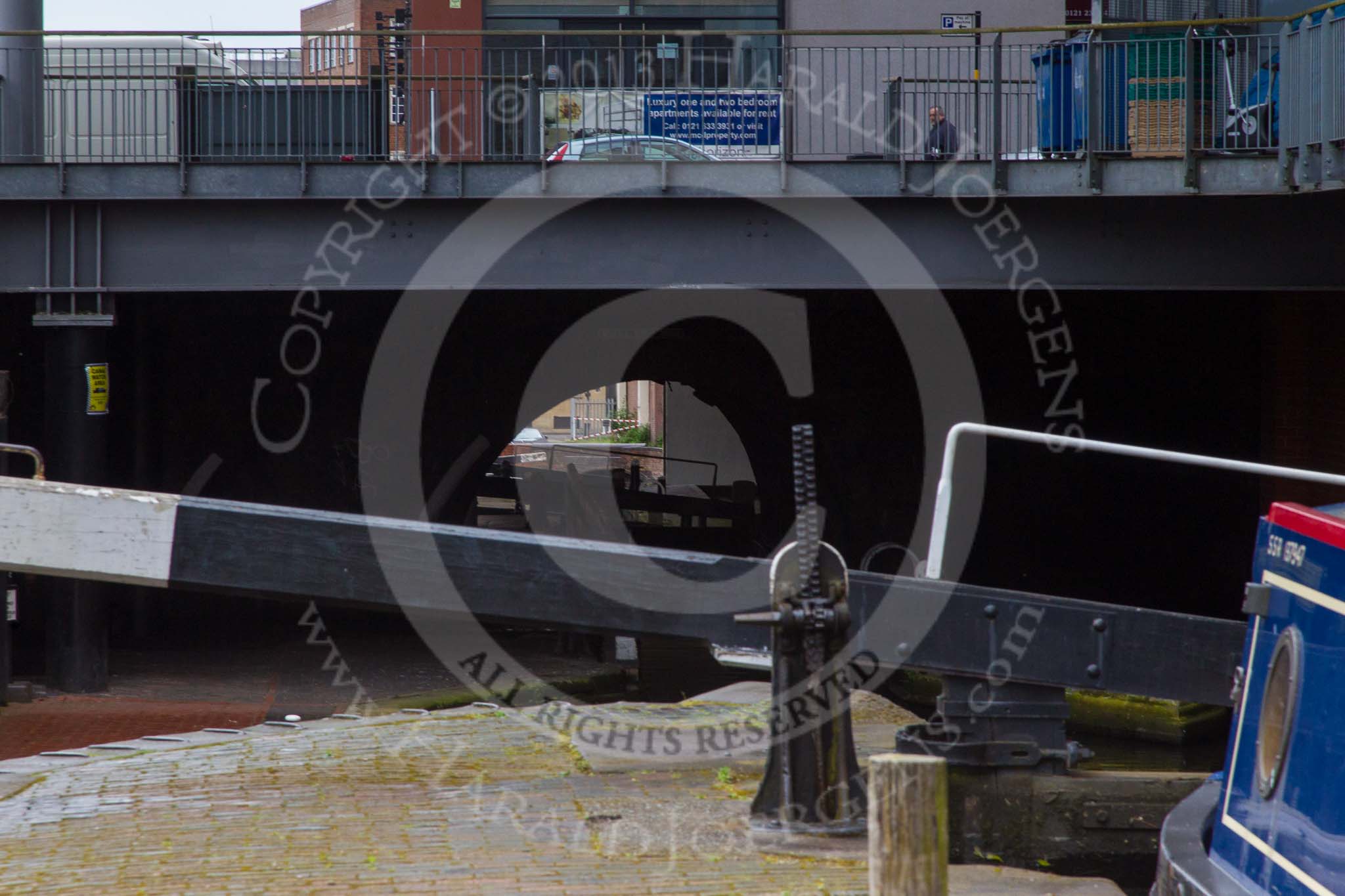 BCN Marathon Challenge 2014: The Birmingham & Fazeley Canal passes below Newhall Street. Birmingham & Fazley Canal, Famers Bridge Locks..
Birmingham Canal Navigation,


United Kingdom,
on 23 May 2014 at 14:27, image #27