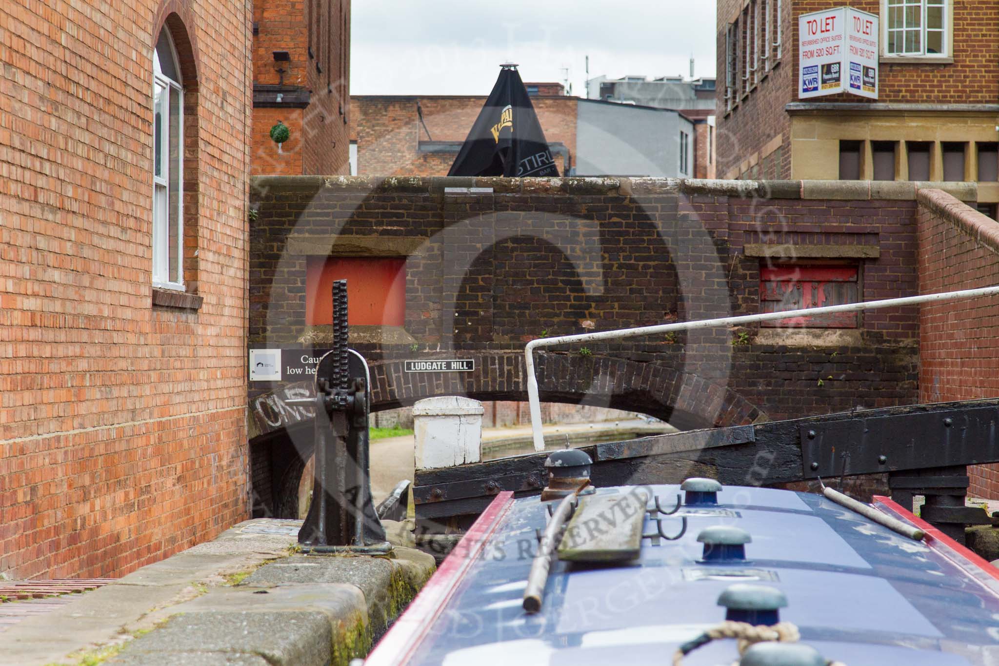 BCN Marathon Challenge 2014: Birmingham & Fazeley Canal, Farmers Bridge Locks: The canal passes under Ludgate Hill Bridge..
Birmingham Canal Navigation,


United Kingdom,
on 23 May 2014 at 14:49, image #32