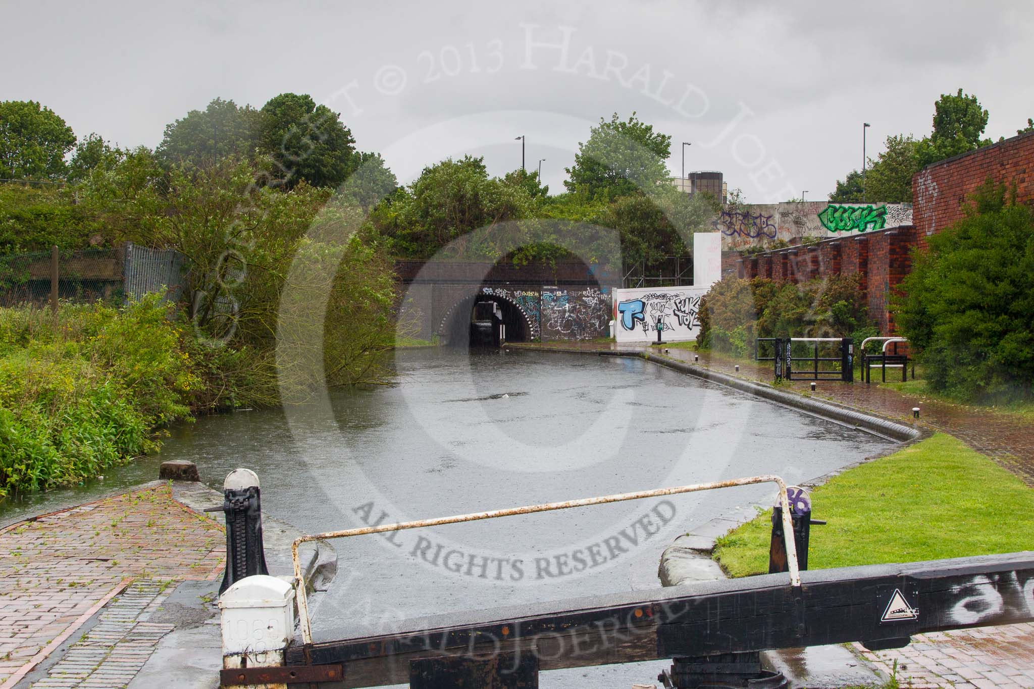 BCN Marathon Challenge 2014: Ashted Tunnel on the Digbeth Branch, seen from Ahted Lock Nr 2..
Birmingham Canal Navigation,


United Kingdom,
on 23 May 2014 at 15:55, image #49