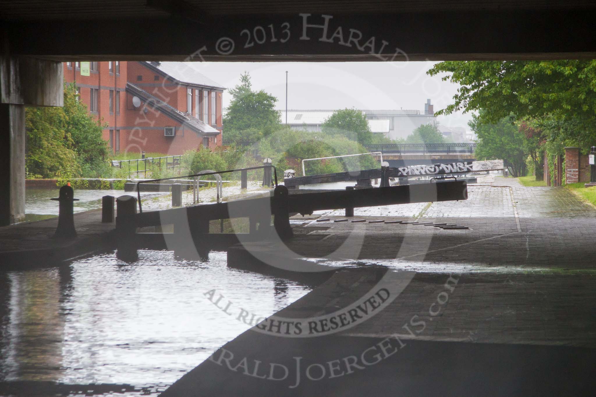 BCN Marathon Challenge 2014: Aston Lock Nr 3 on the Birmingham & Fazeley Canal at Fartmouth Middleway Bridge. From the Campanile Hotel on the left the view must be great!.
Birmingham Canal Navigation,


United Kingdom,
on 24 May 2014 at 10:28, image #106