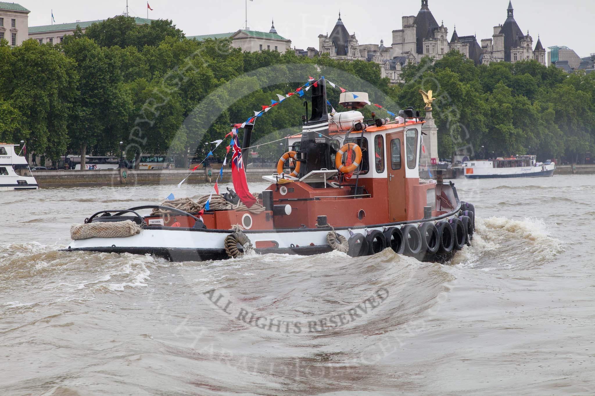 TOW River Thames Barge Driving Race 2014.
River Thames between Greenwich and Westminster,
London,

United Kingdom,
on 28 June 2014 at 14:41, image #442