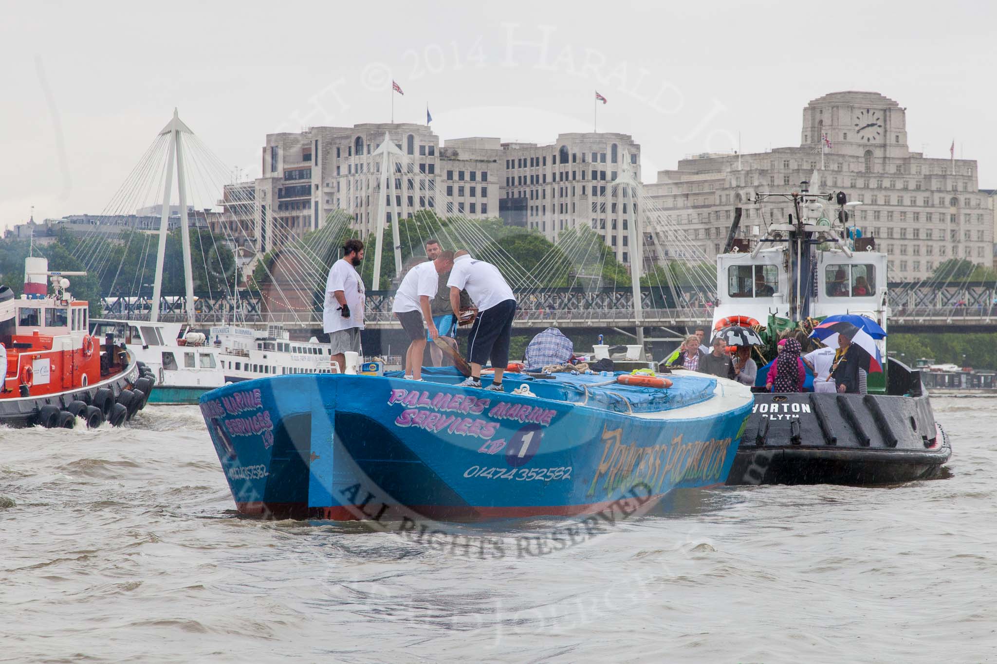 TOW River Thames Barge Driving Race 2014.
River Thames between Greenwich and Westminster,
London,

United Kingdom,
on 28 June 2014 at 14:42, image #443