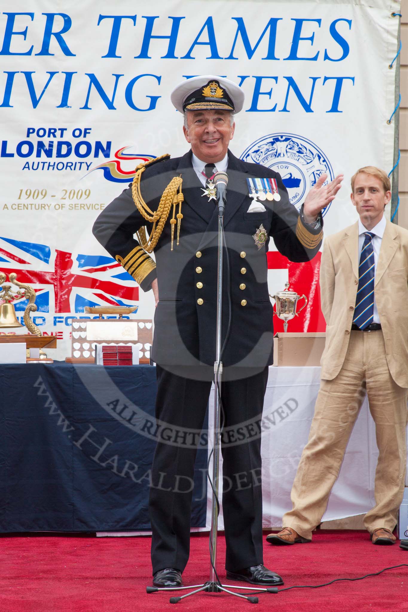 TOW River Thames Barge Driving Race 2014.
River Thames between Greenwich and Westminster,
London,

United Kingdom,
on 28 June 2014 at 16:34, image #466