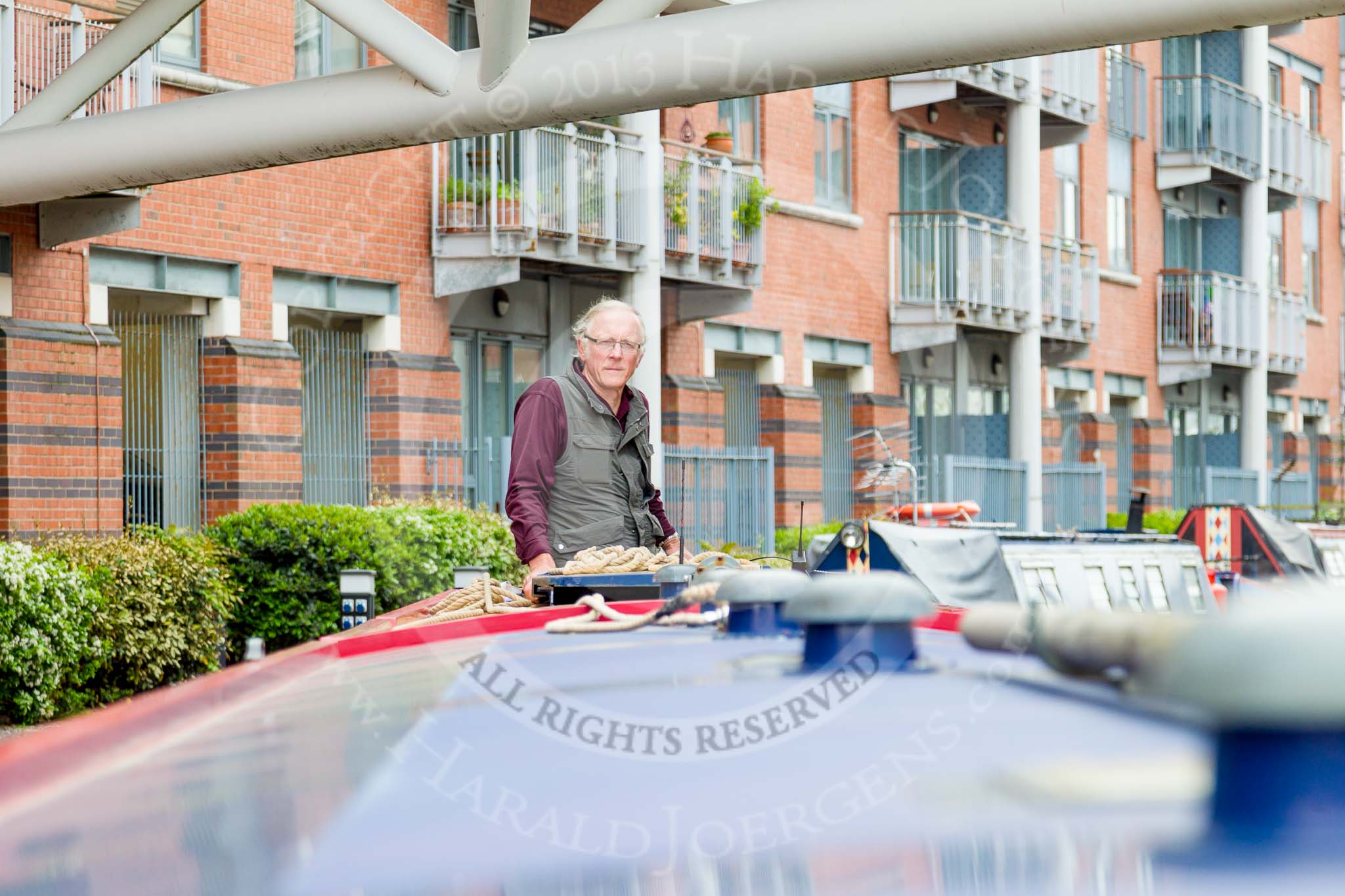 BCN 24h Marathon Challenge 2015: Charley Johnston steering "Felonious Mongoose" at the start of the event.
Birmingham Canal Navigations,



on 23 May 2015 at 08:35, image #7