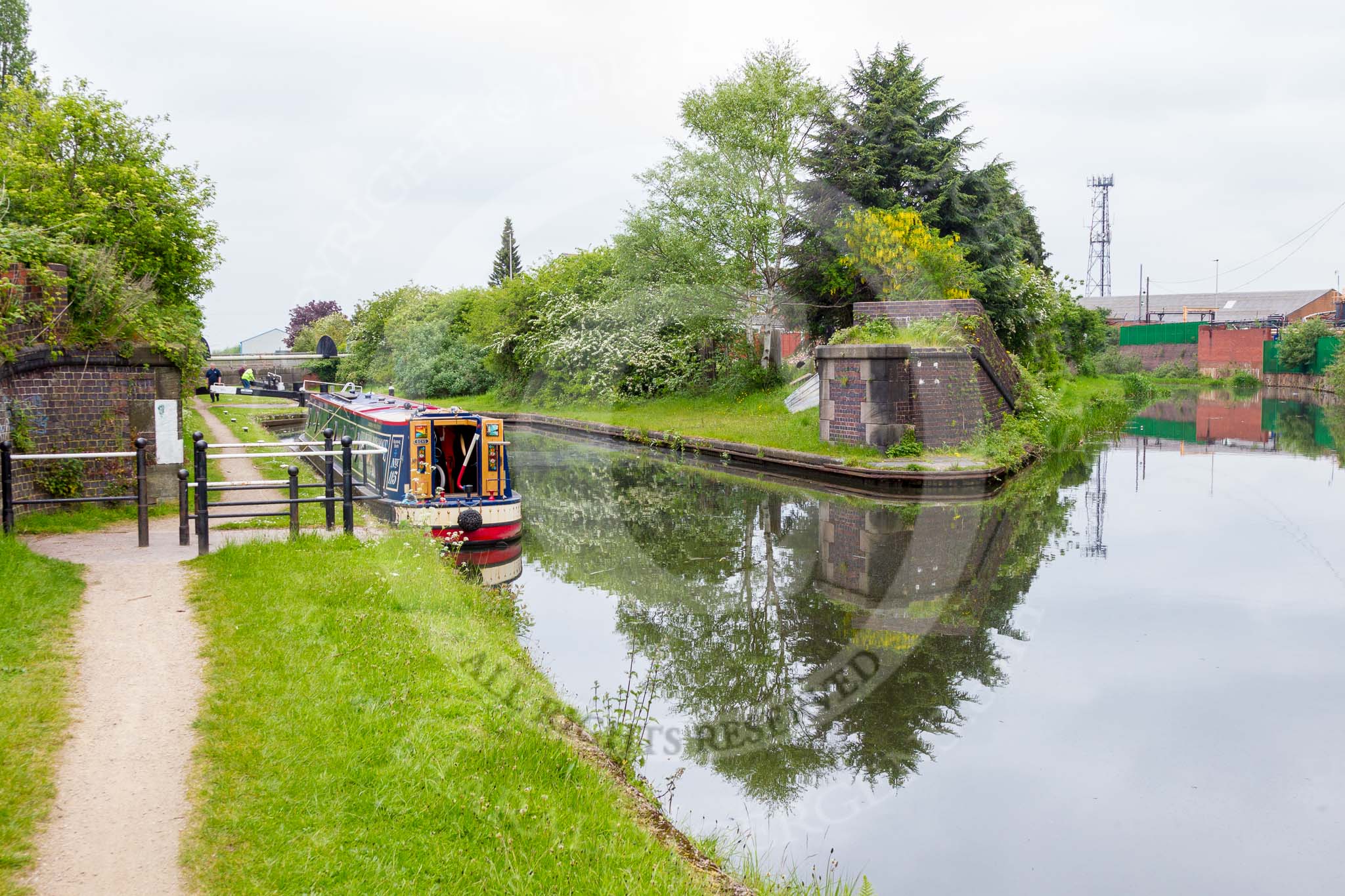 BCN 24h Marathon Challenge 2015: "Felonious Mongoose" at Ryders Green Junction. A footbridge spanned the canal, the brick structures on both sides of the canal remain.
Birmingham Canal Navigations,



on 23 May 2015 at 13:19, image #112