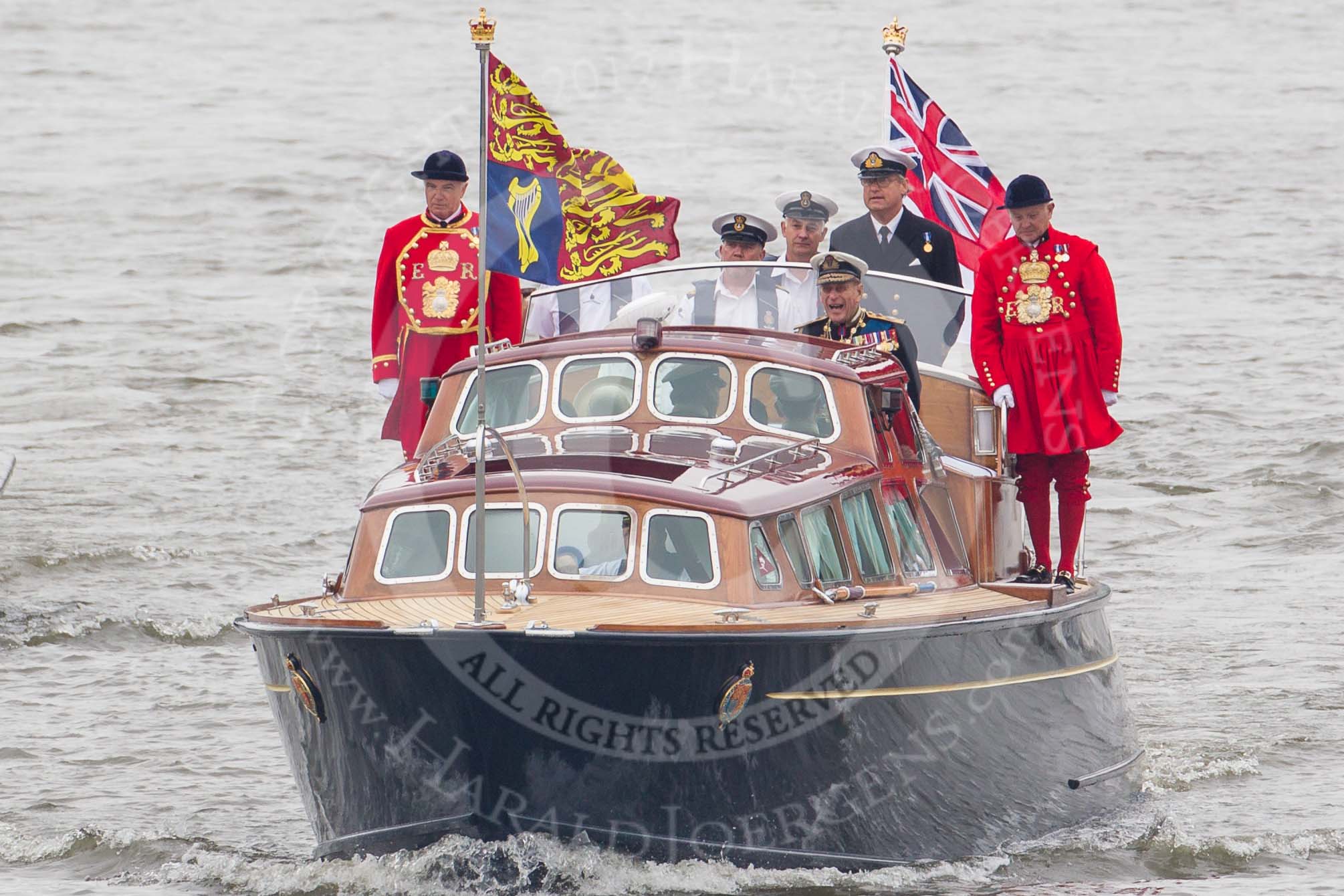 Thames Diamond Jubilee Pageant: VIPS-Britannia Royal Barge (V59)..
River Thames seen from Battersea Bridge,
London,

United Kingdom,
on 03 June 2012 at 14:23, image #23