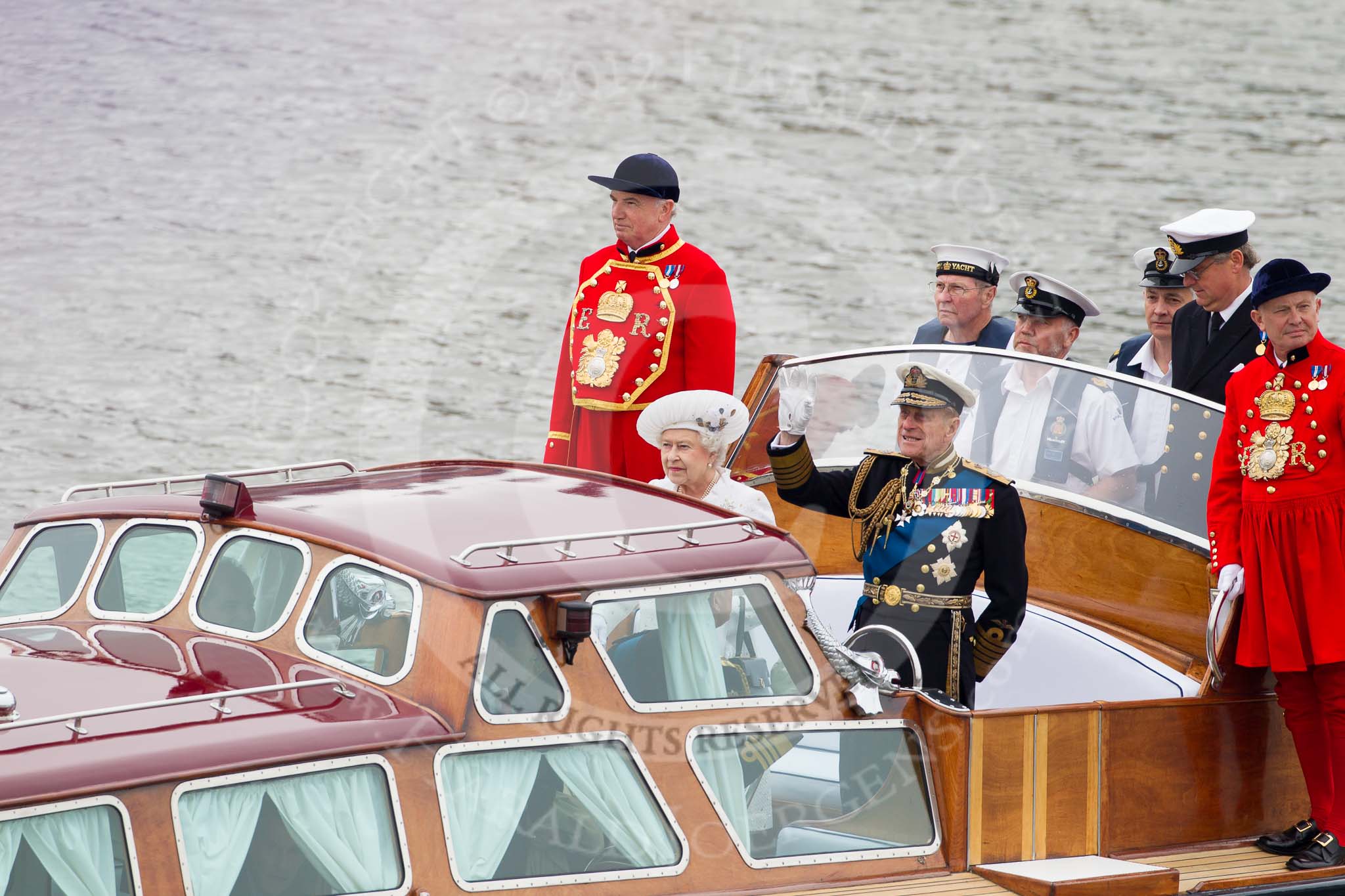 Thames Diamond Jubilee Pageant: VIPS-Britannia Royal Barge (V59)..
River Thames seen from Battersea Bridge,
London,

United Kingdom,
on 03 June 2012 at 14:24, image #37