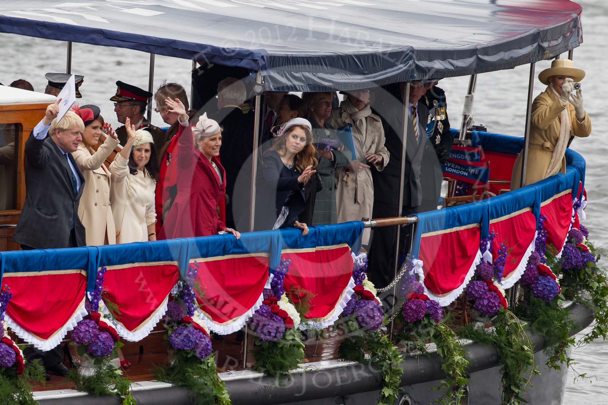 Thames Diamond Jubilee Pageant: VIPS-Havengore (V75)..
River Thames seen from Battersea Bridge,
London,

United Kingdom,
on 03 June 2012 at 15:01, image #195