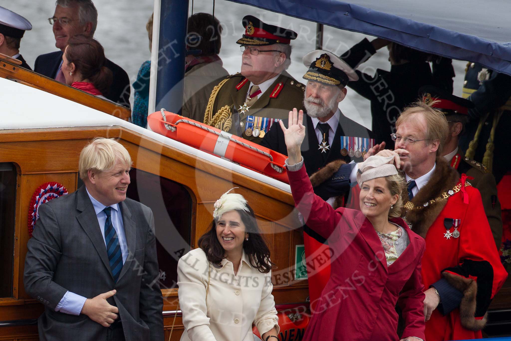 Thames Diamond Jubilee Pageant: VIPS-Havengore (V75)..
River Thames seen from Battersea Bridge,
London,

United Kingdom,
on 03 June 2012 at 15:02, image #202