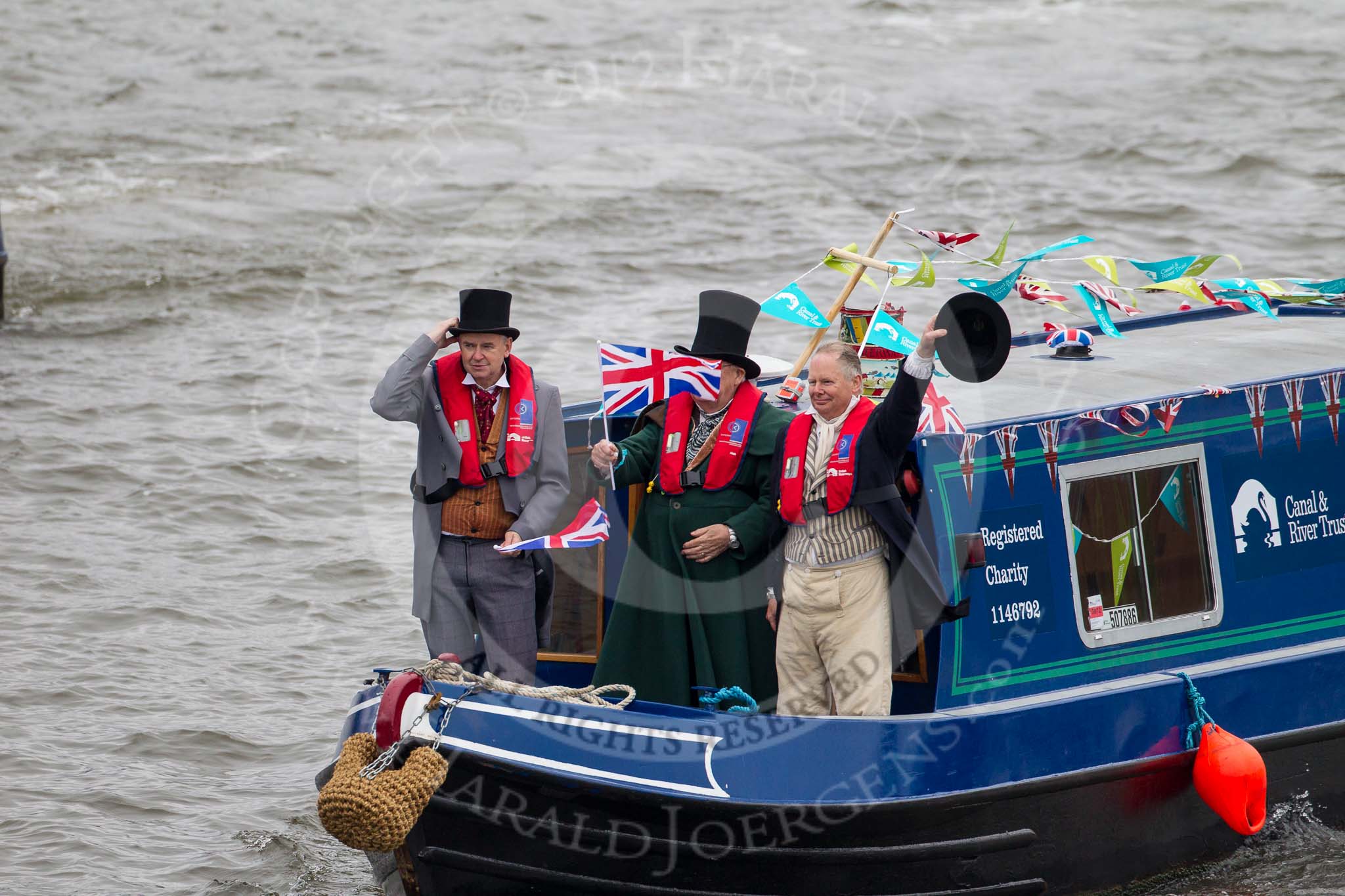 Thames Diamond Jubilee Pageant: NARROW BOATS-Waterscape (R68)..
River Thames seen from Battersea Bridge,
London,

United Kingdom,
on 03 June 2012 at 15:54, image #454