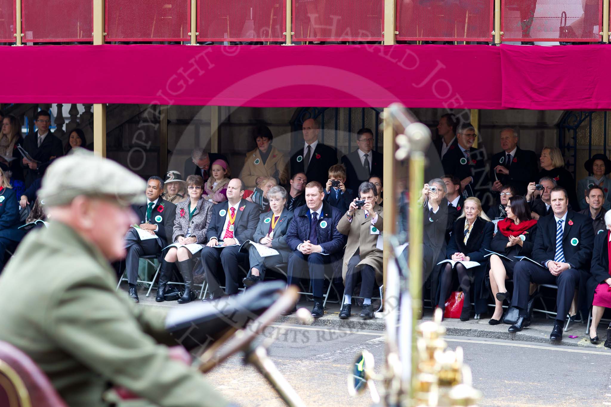 The Lord Mayor's Show 2011: Mansion House behind the 1905 Renault, registration AA1, from the Automobile Association (http://www.theaa.com/)..
Opposite Mansion House, City of London,
London,
-,
United Kingdom,
on 12 November 2011 at 11:34, image #350