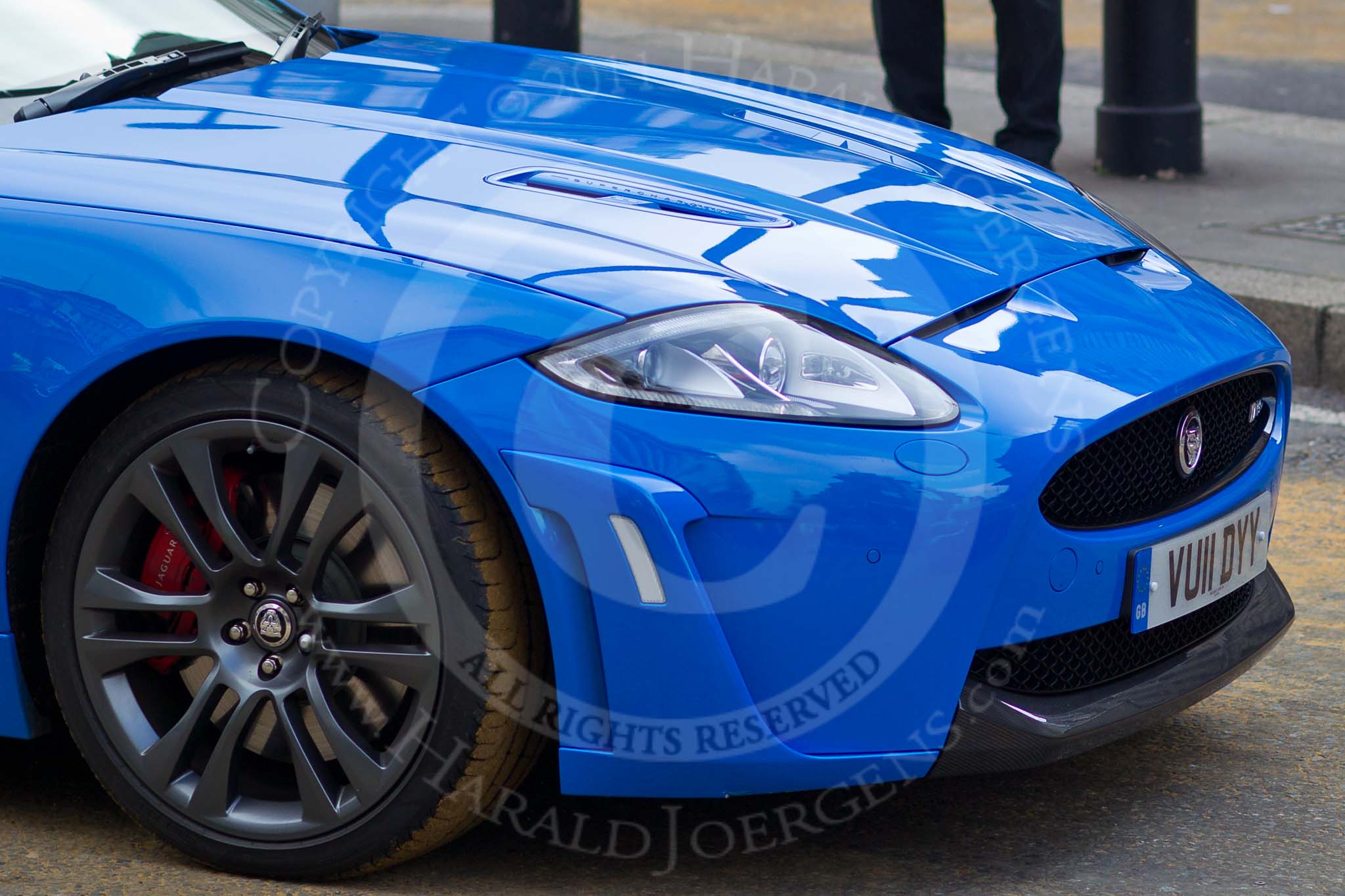 The Lord Mayor's Show 2011: Classic Motor Cars (http://www.classic-motor-cars.co.uk/), here the new Jaguar XKR-S..
Opposite Mansion House, City of London,
London,
-,
United Kingdom,
on 12 November 2011 at 11:45, image #474