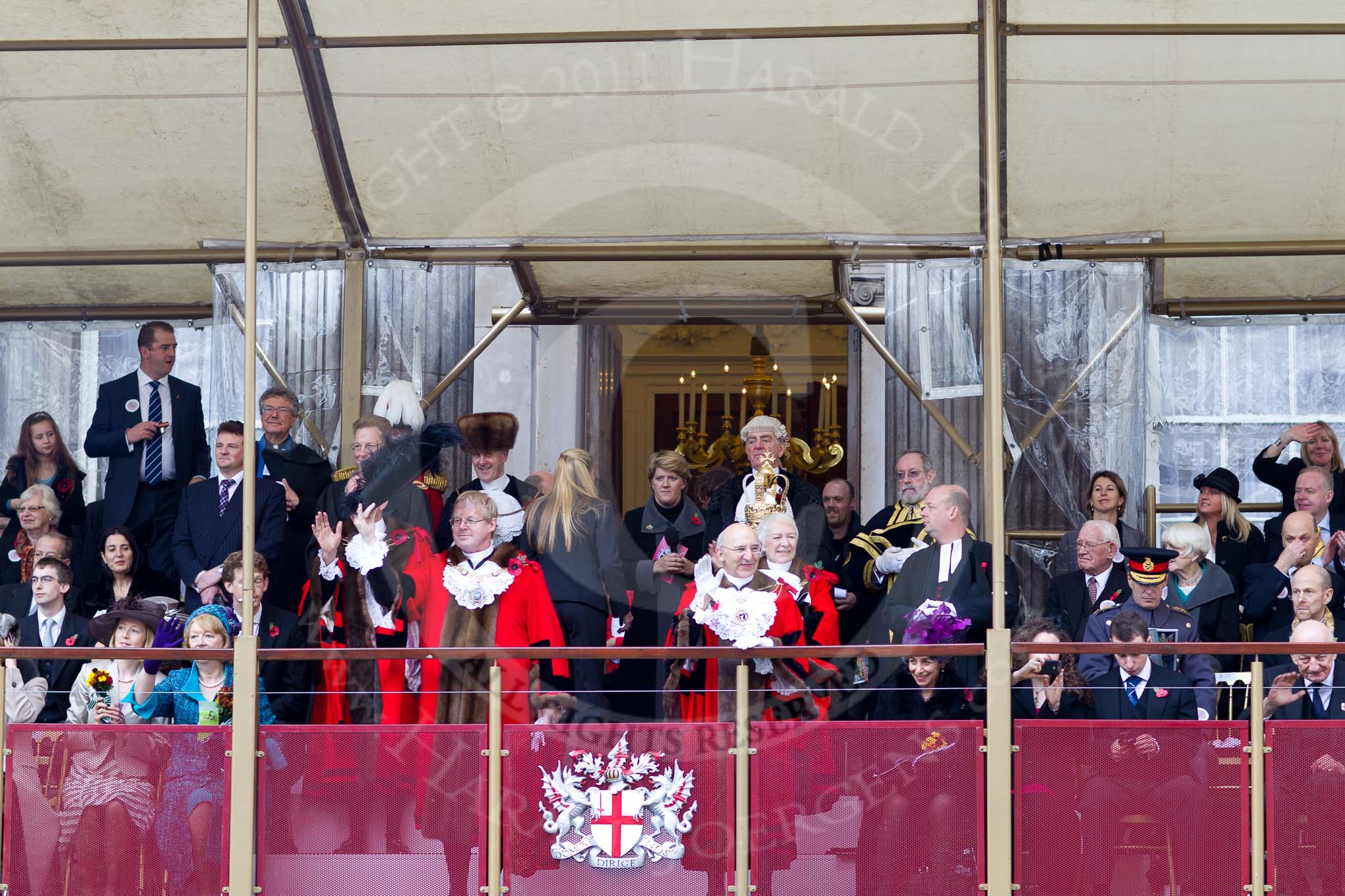 The Lord Mayor's Show 2011: The new and the outgoing Lord Mayor on the balccony of Mansion House..
Opposite Mansion House, City of London,
London,
-,
United Kingdom,
on 12 November 2011 at 11:48, image #498