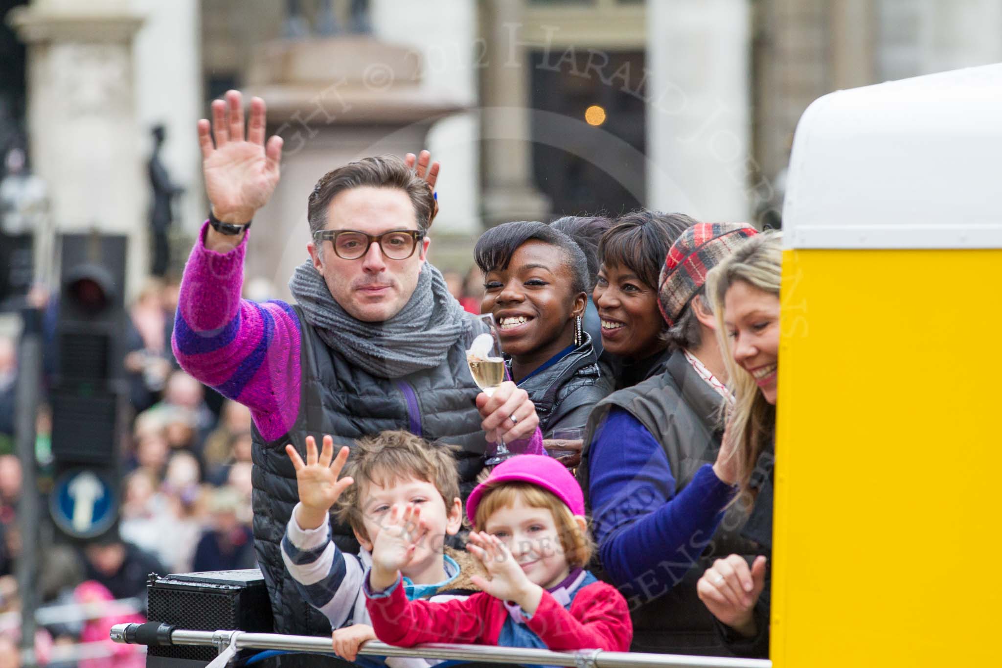Lord Mayor's Show 2012: Entry 77 - CCA Art Bus Celebrating Peter Blake’s 80th Year..
Press stand opposite Mansion House, City of London,
London,
Greater London,
United Kingdom,
on 10 November 2012 at 11:34, image #973