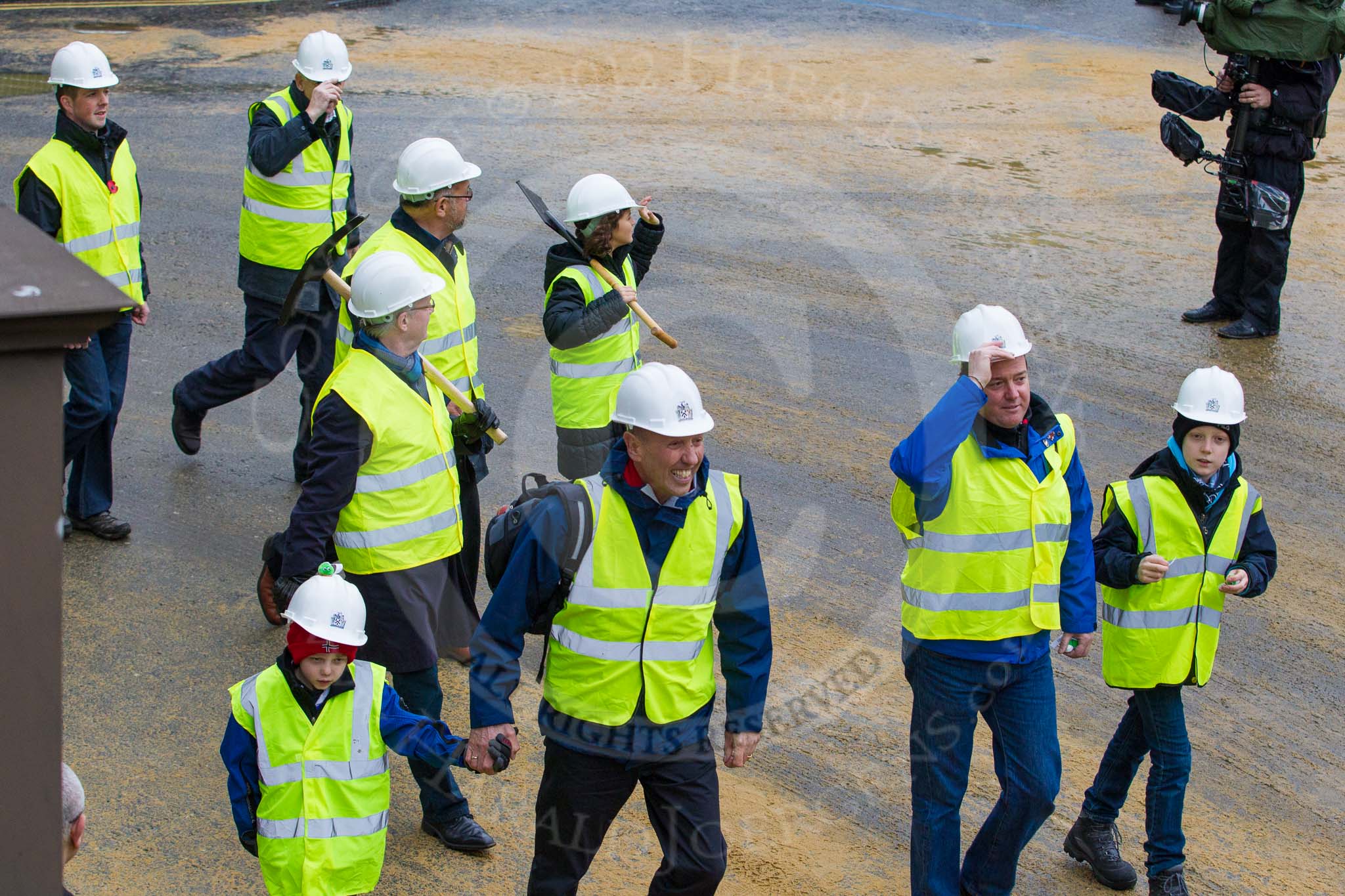 Lord Mayor's Show 2012: Entry 96 - Worshipful Company of Paviors, with a traditional steam roller..
Press stand opposite Mansion House, City of London,
London,
Greater London,
United Kingdom,
on 10 November 2012 at 11:43, image #1262