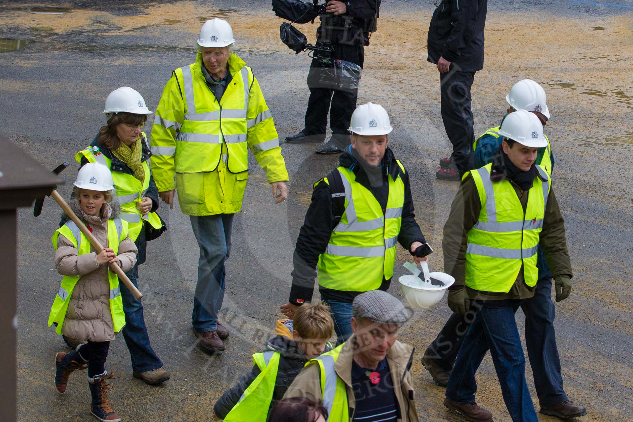 Lord Mayor's Show 2012: Entry 96 - Worshipful Company of Paviors, with a traditional steam roller..
Press stand opposite Mansion House, City of London,
London,
Greater London,
United Kingdom,
on 10 November 2012 at 11:43, image #1265