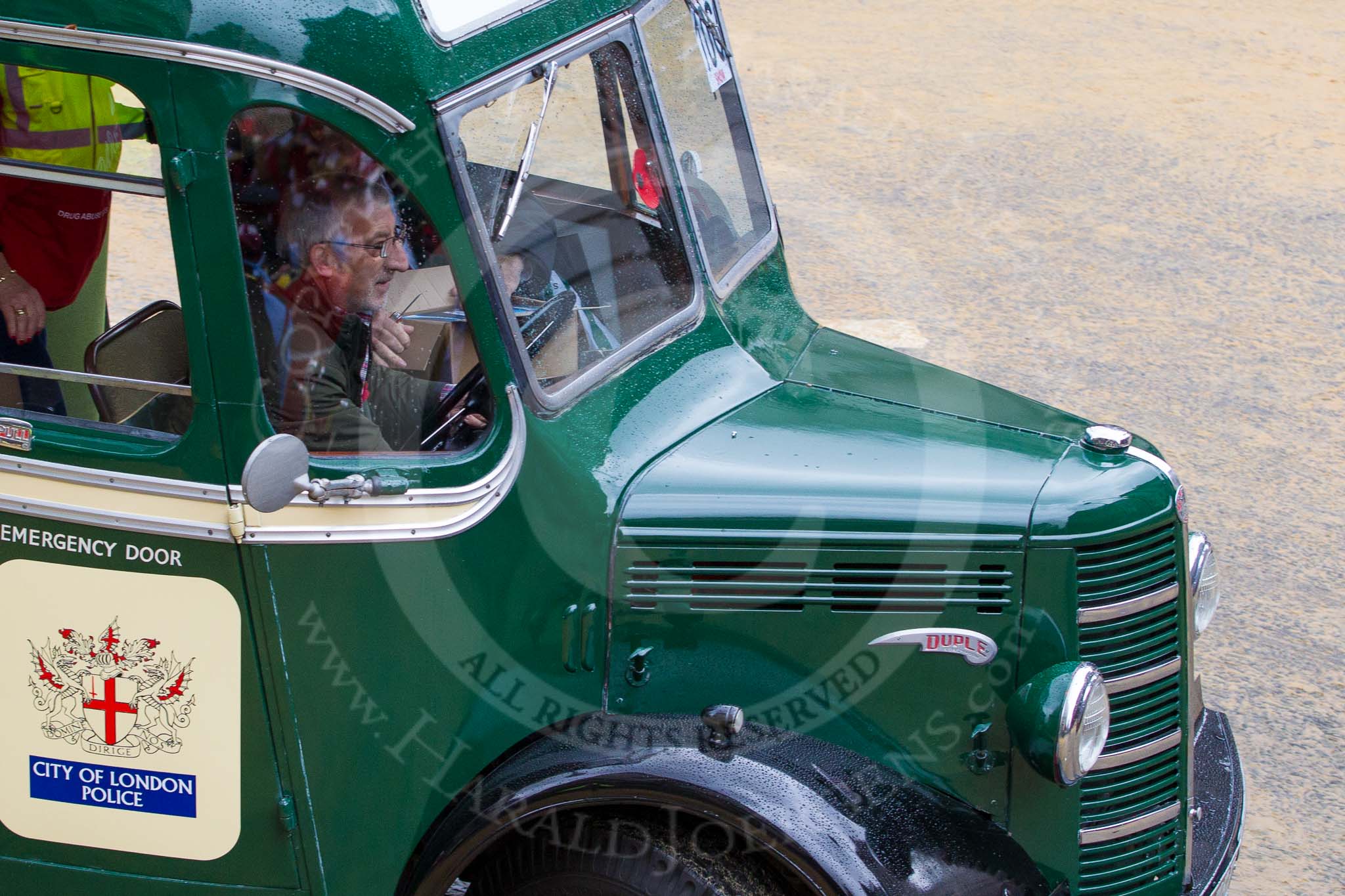 Photo 1211101153331D47634HaraldJoergens Lord Mayor's Show 2012: Entry 106 - DARE City of London, the Drug Abuse Resistance Education, with the Sir John Cass's Foundation..
Press stand opposite Mansion House, City of London,
London,
Greater London,
United Kingdom,
on 10 November 2012 at 11:53, image #1487