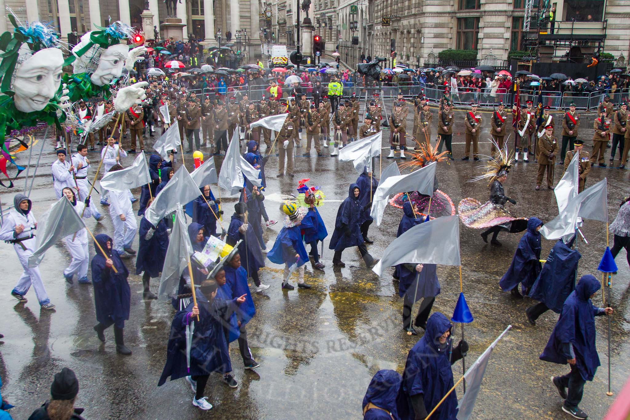 Photo 1311091101531D40484HaraldJoergens Lord Mayor's Show 2013: 4-CMS Cameron McKenna, a global law firm with the show called 'The River of Power'..
Press stand opposite Mansion House, City of London,
London,
Greater London,
United Kingdom,
on 09 November 2013 at 11:01, image #159