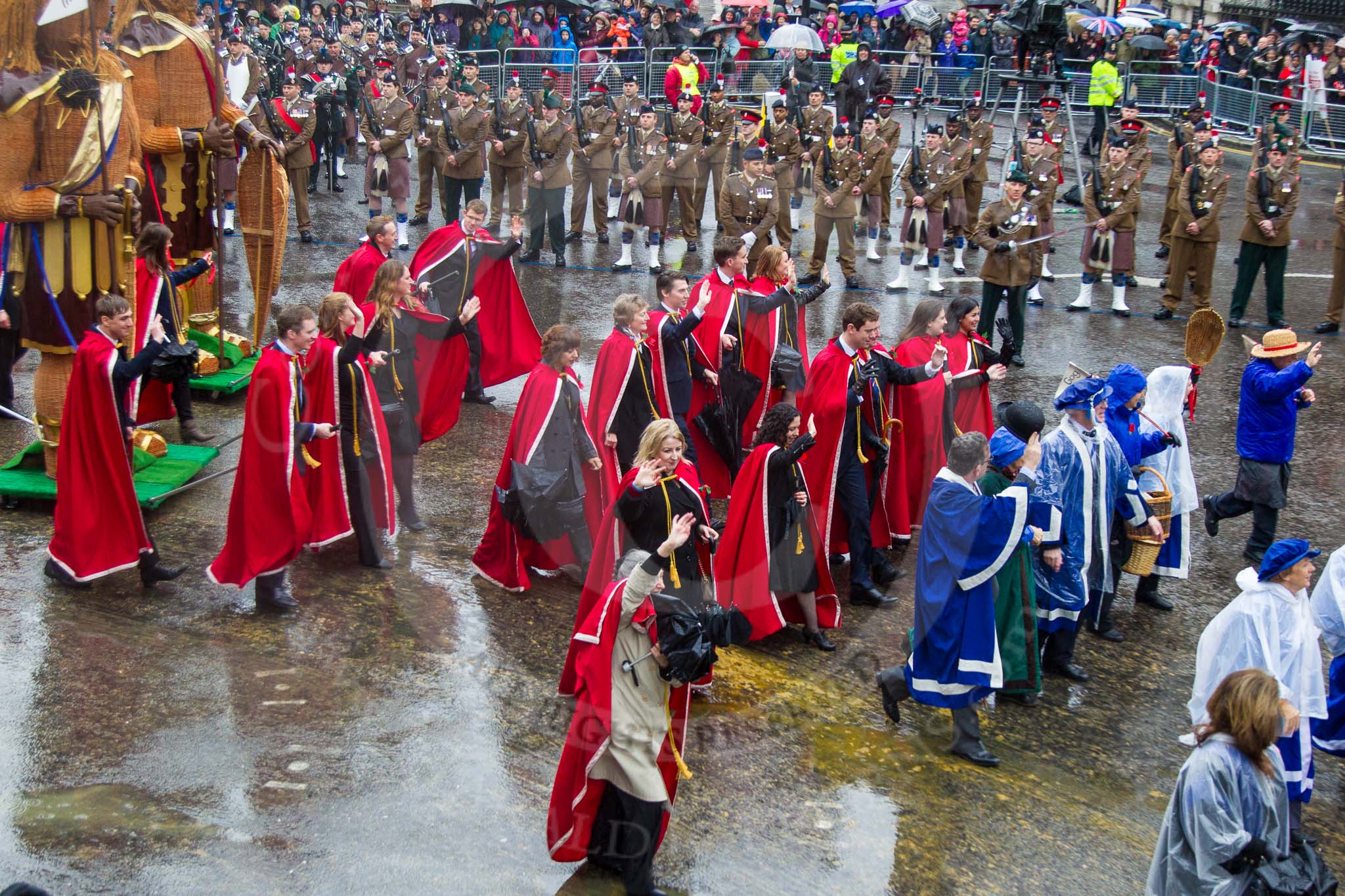 Lord Mayor's Show 2013: 7-Society of Young Freemen, escorts the figures of God and Magog, traditional guardians of London..
Press stand opposite Mansion House, City of London,
London,
Greater London,
United Kingdom,
on 09 November 2013 at 11:03, image #188