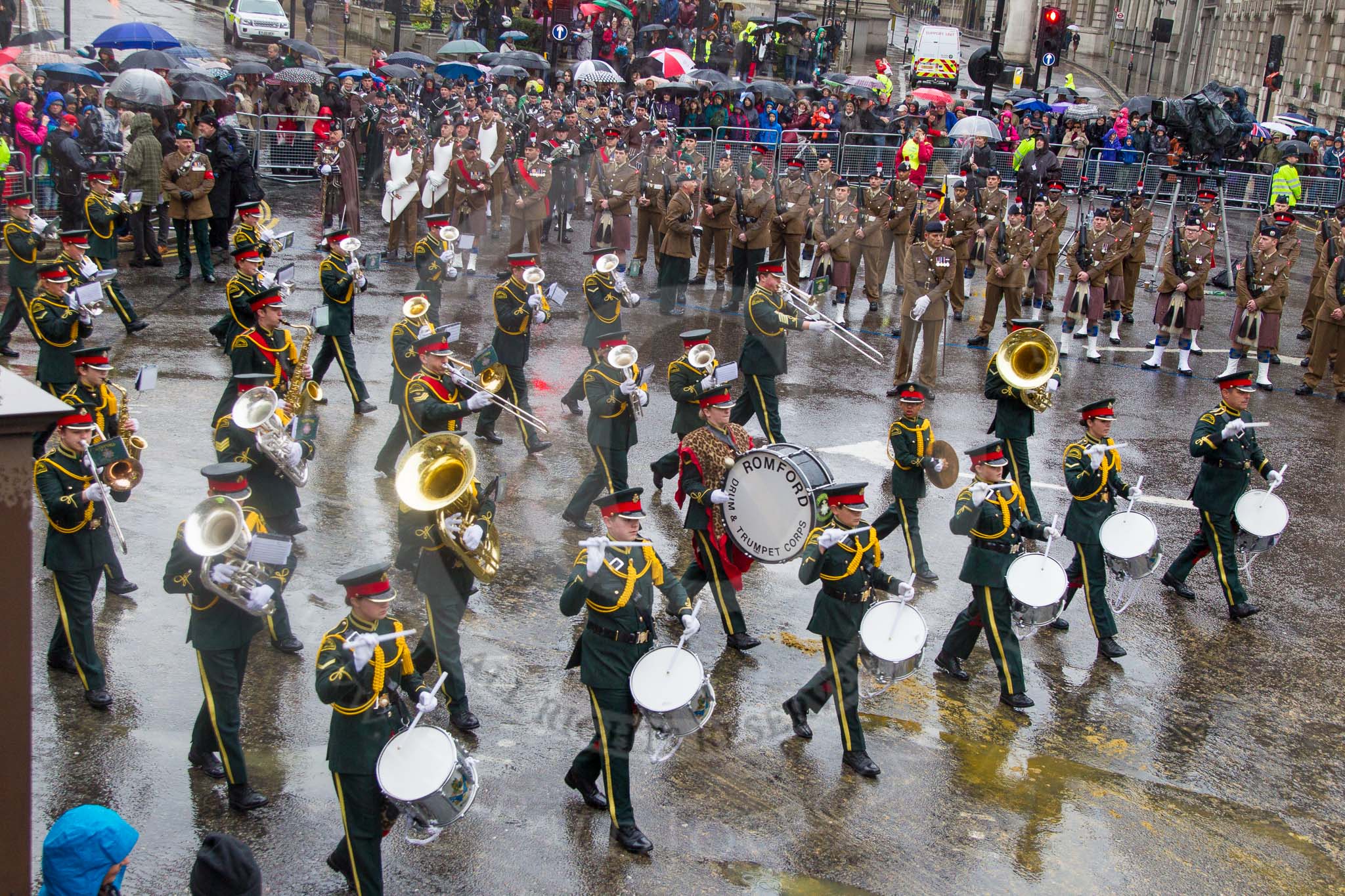 Photo 1311091103421D40626HaraldJoergens Lord Mayor's Show 2013: 8-Romford Drum & Trumpet Corps has been performing in the Lord Mayor's Show since 1974..
Press stand opposite Mansion House, City of London,
London,
Greater London,
United Kingdom,
on 09 November 2013 at 11:03, image #204