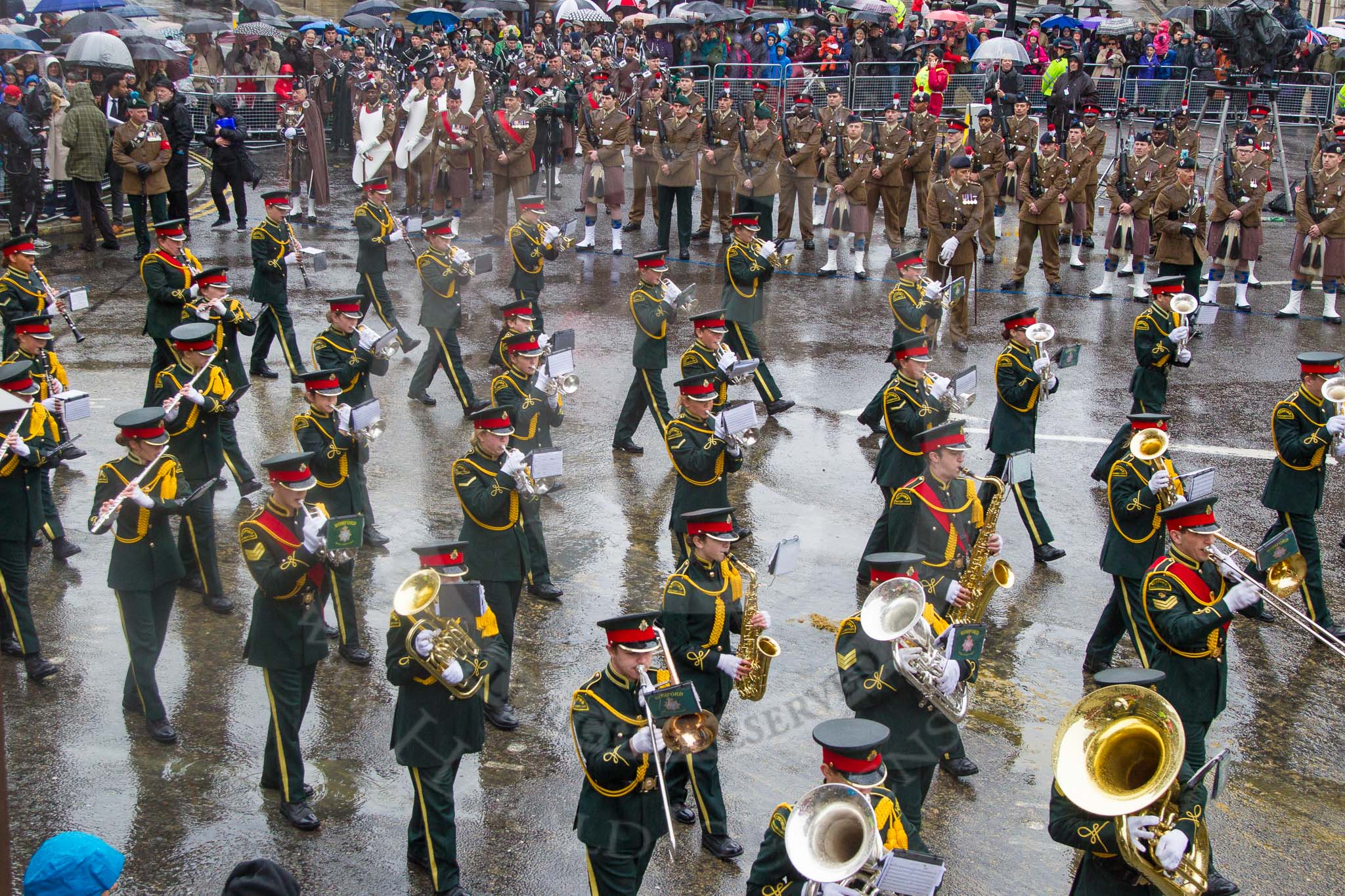 Photo 1311091103481D40632HaraldJoergens Lord Mayor's Show 2013: 8-Romford Drum & Trumpet Corps has been performing in the Lord Mayor's Show since 1974..
Press stand opposite Mansion House, City of London,
London,
Greater London,
United Kingdom,
on 09 November 2013 at 11:03, image #206