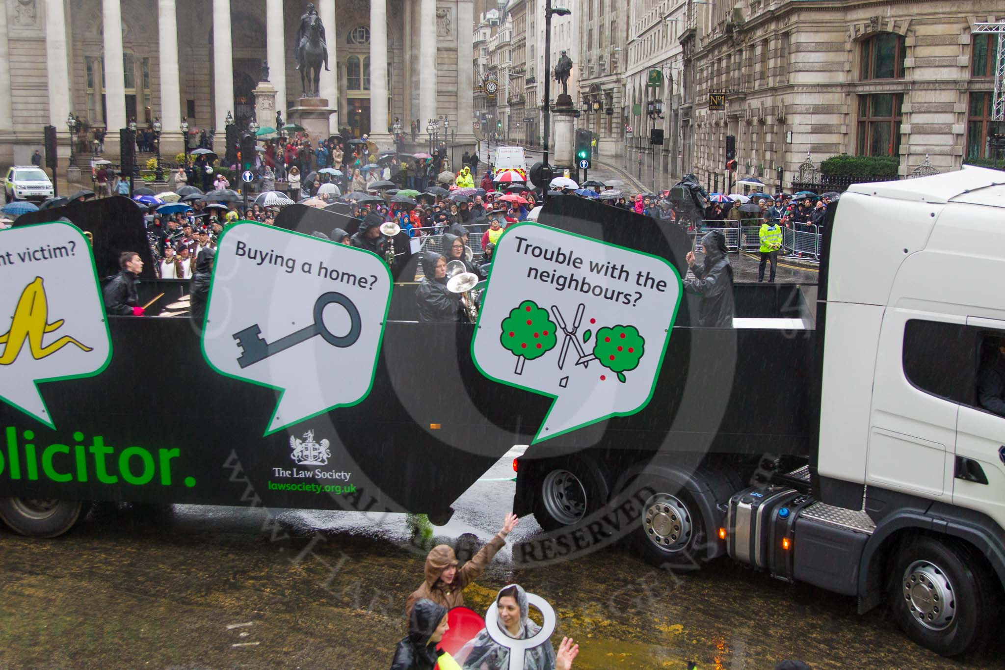 Lord Mayor's Show 2013: 14-Law Society- represents solicitors in England and Wales..
Press stand opposite Mansion House, City of London,
London,
Greater London,
United Kingdom,
on 09 November 2013 at 11:07, image #277