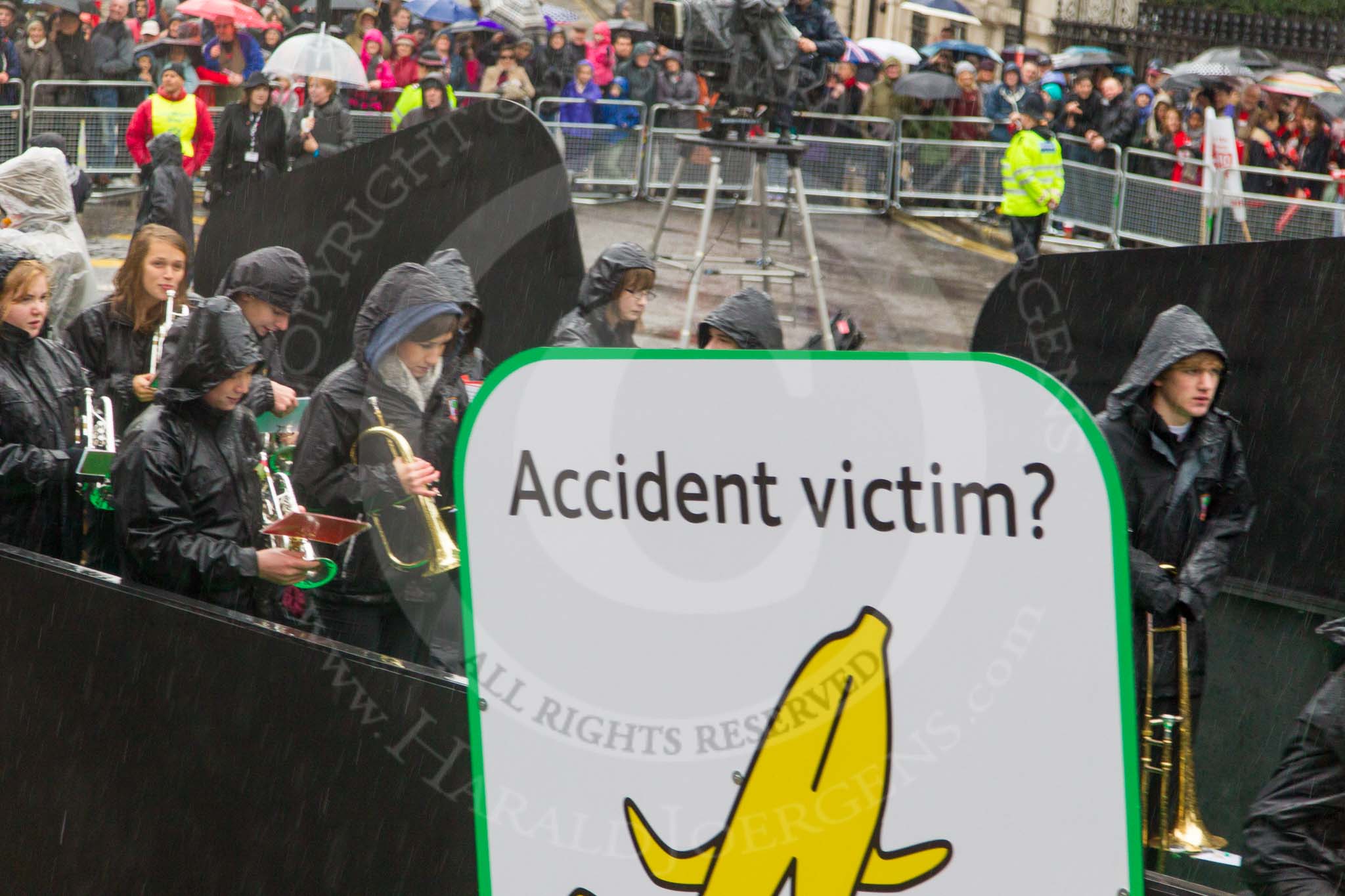 Lord Mayor's Show 2013: 14-Law Society- represents solicitors in England and Wales..
Press stand opposite Mansion House, City of London,
London,
Greater London,
United Kingdom,
on 09 November 2013 at 11:07, image #280