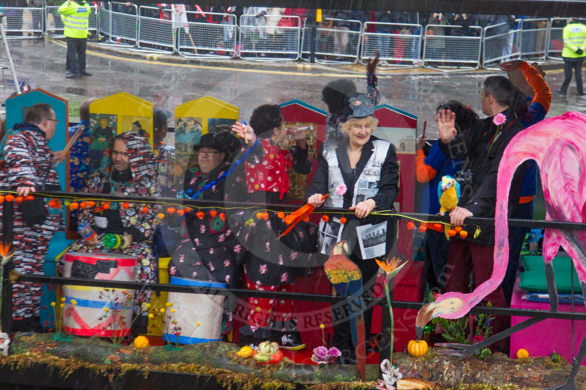 Lord Mayor's Show 2013: 19 Spare Tyre-is a pioneering arts charity, provaiding a platform for marginalised communities to have their voices heard..
Press stand opposite Mansion House, City of London,
London,
Greater London,
United Kingdom,
on 09 November 2013 at 11:09, image #305