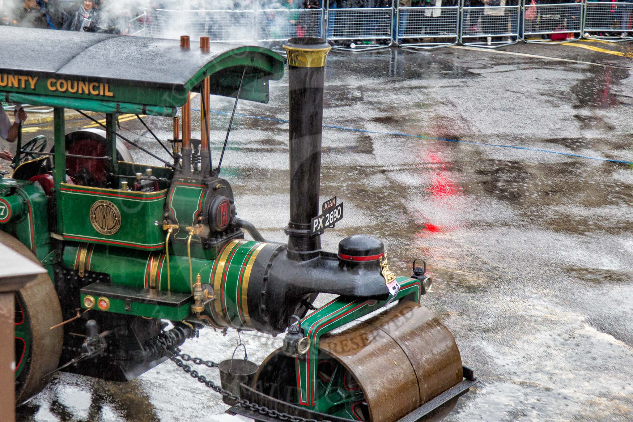 Photo 1311091139071D43126HaraldJoergensE2723 Lord Mayor's Show 2013: 70-Worshipful Company of Paviors-which brings together construction-industry professionals involved with roads and pavements.This year's float features the 'pig' that mediaeval paviors would have cleared from city streets and it towed by a steamroller from Amberley museum..
Press stand opposite Mansion House, City of London,
London,
Greater London,
United Kingdom,
on 09 November 2013 at 11:39, image #845