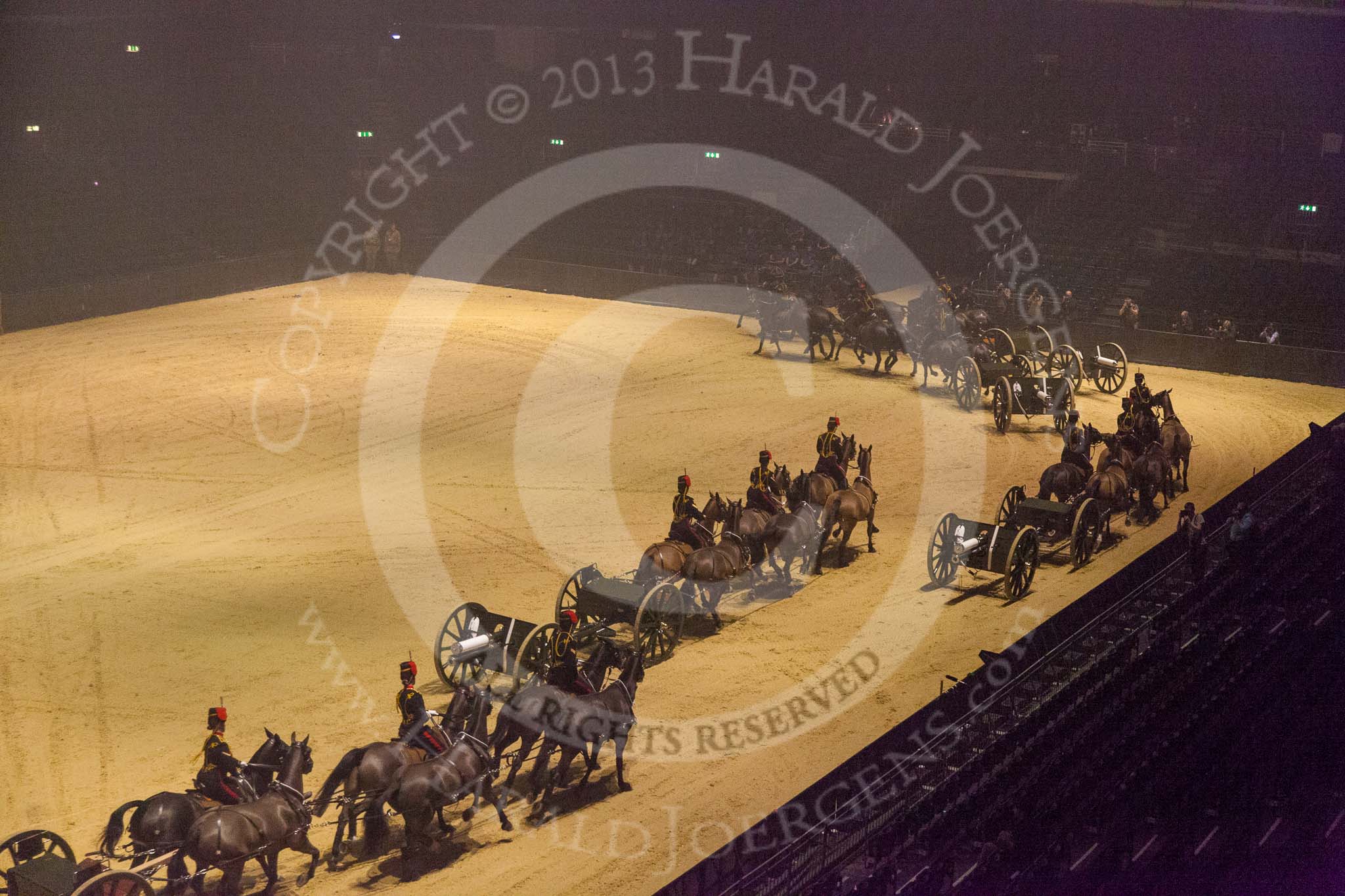 British Military Tournament 2013.
Earls Court,
London SW5,

United Kingdom,
on 06 December 2013 at 15:19, image #184