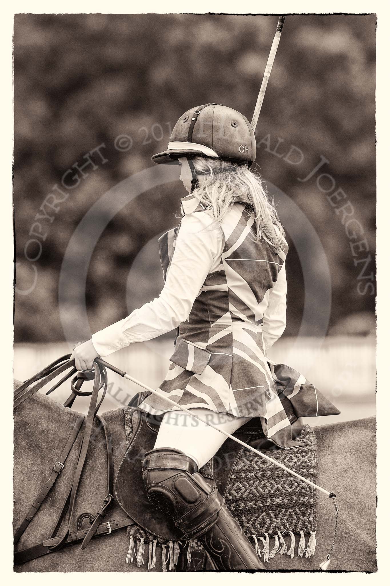 7th Heritage Polo Cup semi-finals: Charlie Howel..
Hurtwood Park Polo Club,
Ewhurst Green,
Surrey,
United Kingdom,
on 04 August 2012 at 13:32, image #145