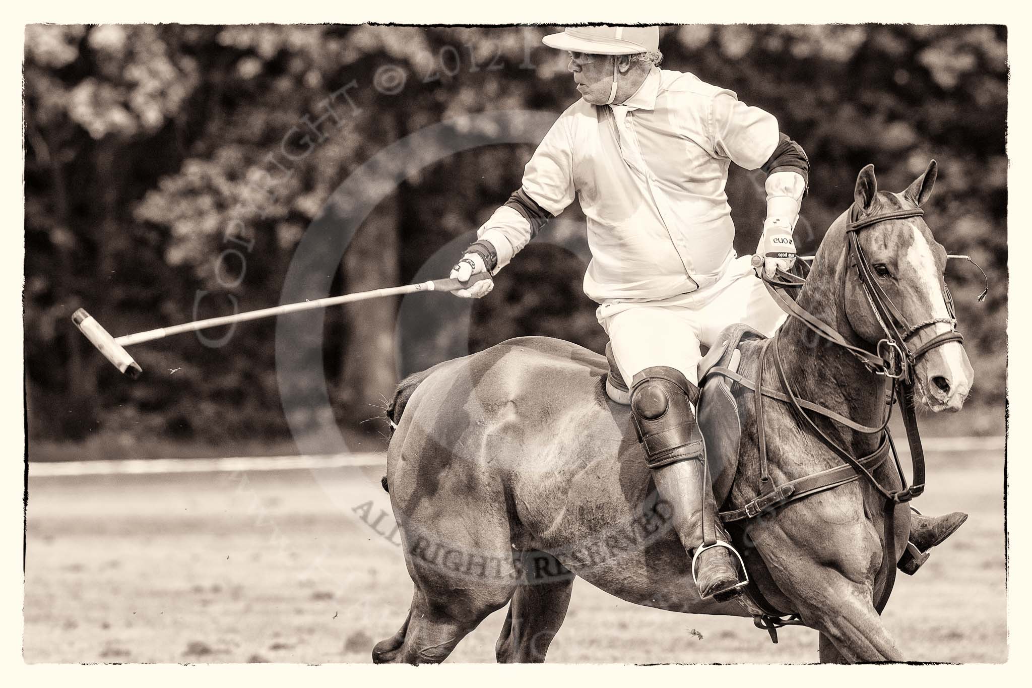 7th Heritage Polo Cup semi-finals: Mariano Darritchon..
Hurtwood Park Polo Club,
Ewhurst Green,
Surrey,
United Kingdom,
on 04 August 2012 at 16:15, image #318