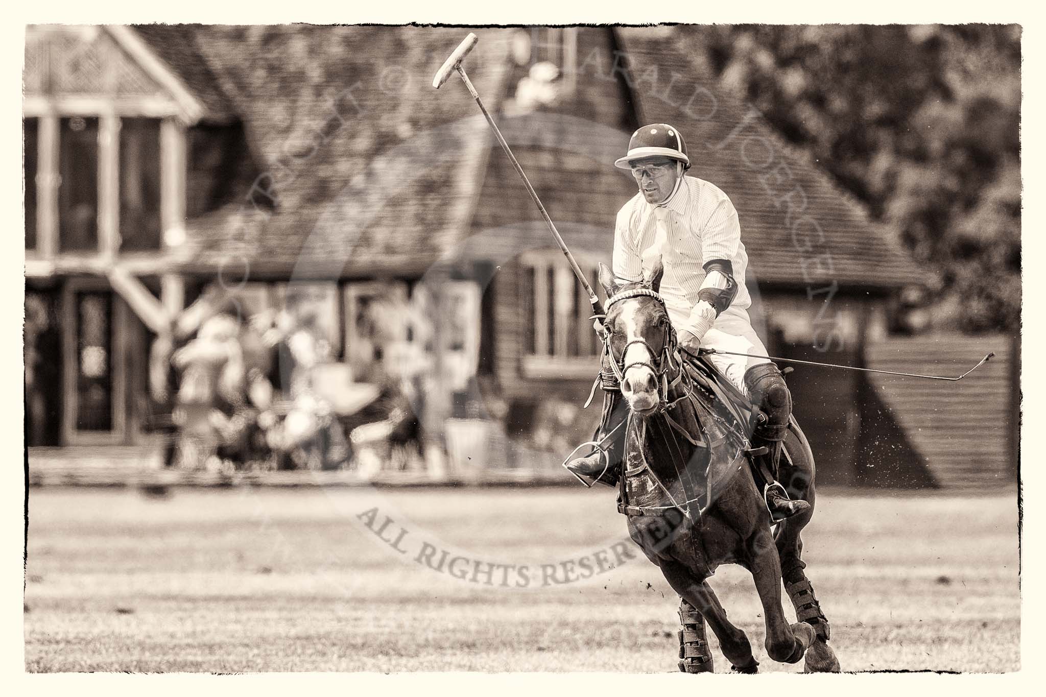 7th Heritage Polo Cup finals: La Mariposa, Sebastian Funes..
Hurtwood Park Polo Club,
Ewhurst Green,
Surrey,
United Kingdom,
on 05 August 2012 at 14:15, image #76