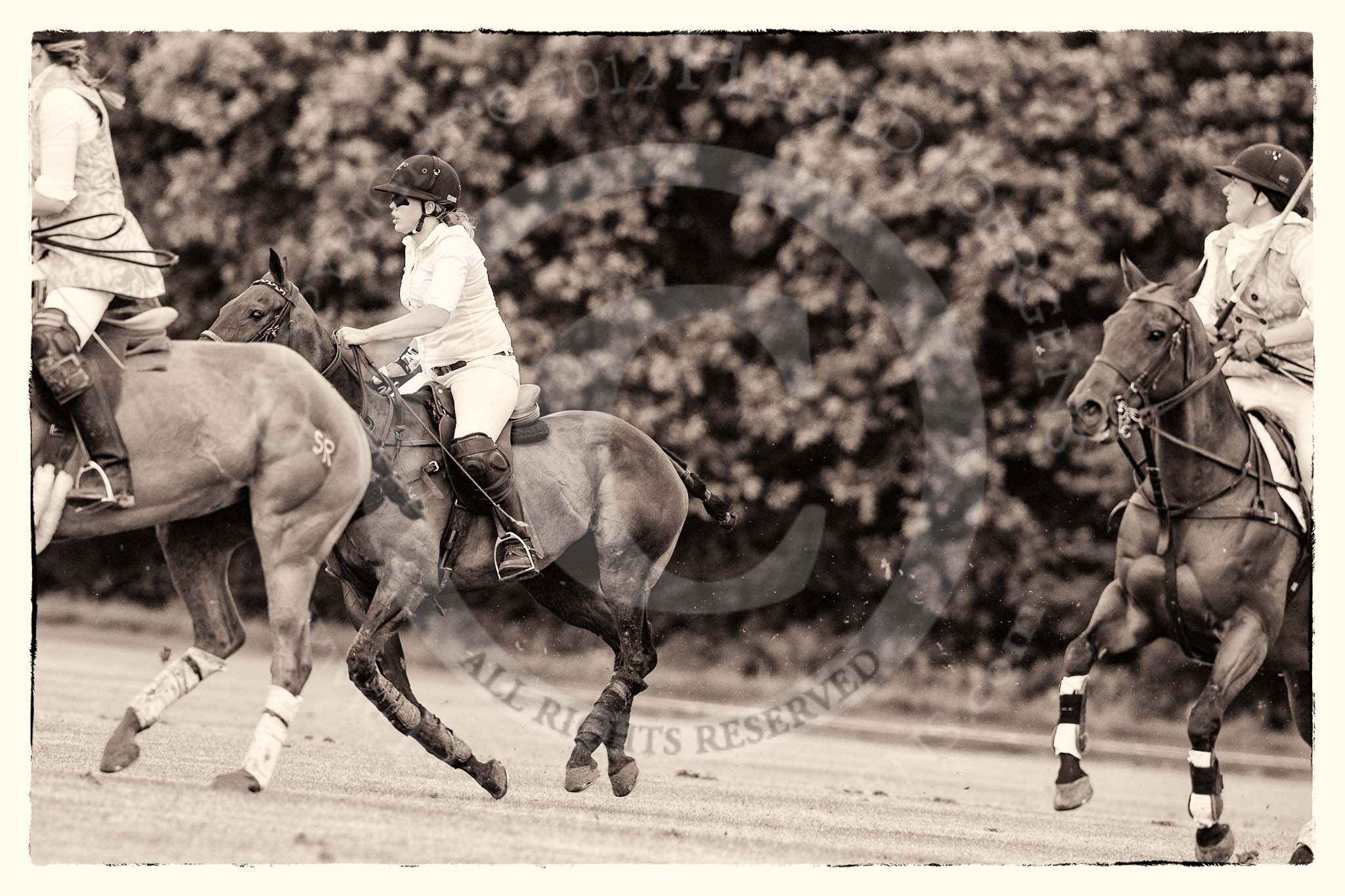 7th Heritage Polo Cup finals: Rosie Ross - no go..
Hurtwood Park Polo Club,
Ewhurst Green,
Surrey,
United Kingdom,
on 05 August 2012 at 15:15, image #135