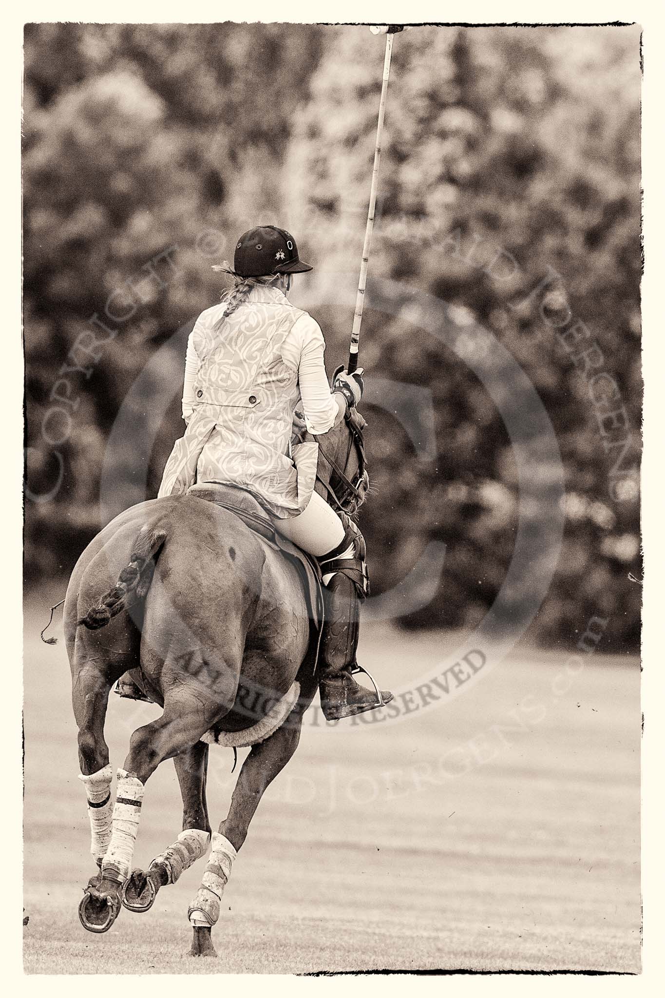 7th Heritage Polo Cup finals: Sheena Robertson..
Hurtwood Park Polo Club,
Ewhurst Green,
Surrey,
United Kingdom,
on 05 August 2012 at 15:15, image #140