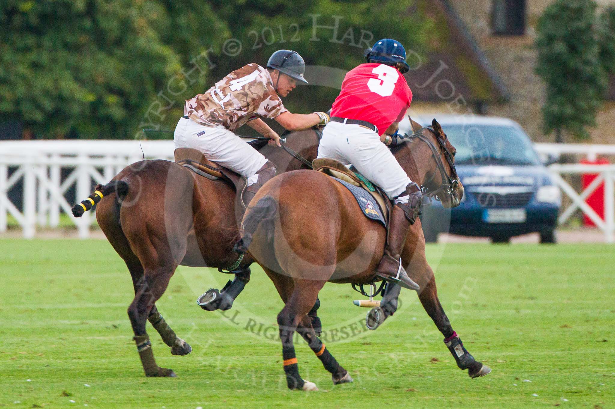 DBPC Polo in the Park 2012: DBPC #3, Mark Weller, and Royal Artillery #4, Alex Vent..
Dallas Burston Polo Club,
Stoneythorpe Estate,
Southam,
Warwickshire,
United Kingdom,
on 16 September 2012 at 18:55, image #337