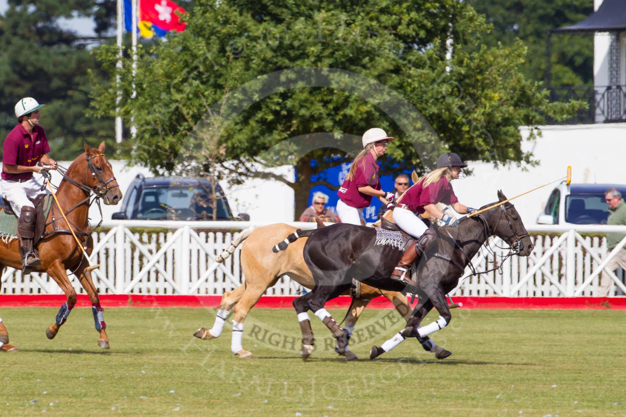 DBPC Polo in the Park 2013, Final of the Amaranther Trophy (0 Goal), Bucking Broncos vs The Inn Team.
Dallas Burston Polo Club, ,
Southam,
Warwickshire,
United Kingdom,
on 01 September 2013 at 11:36, image #113