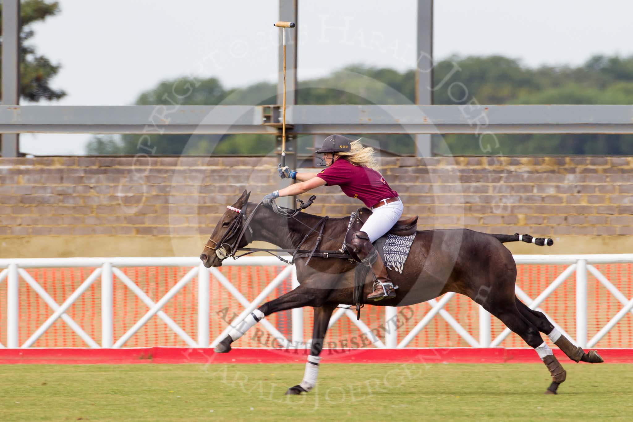 DBPC Polo in the Park 2013, Final of the Amaranther Trophy (0 Goal), Bucking Broncos vs The Inn Team.
Dallas Burston Polo Club, ,
Southam,
Warwickshire,
United Kingdom,
on 01 September 2013 at 12:05, image #151